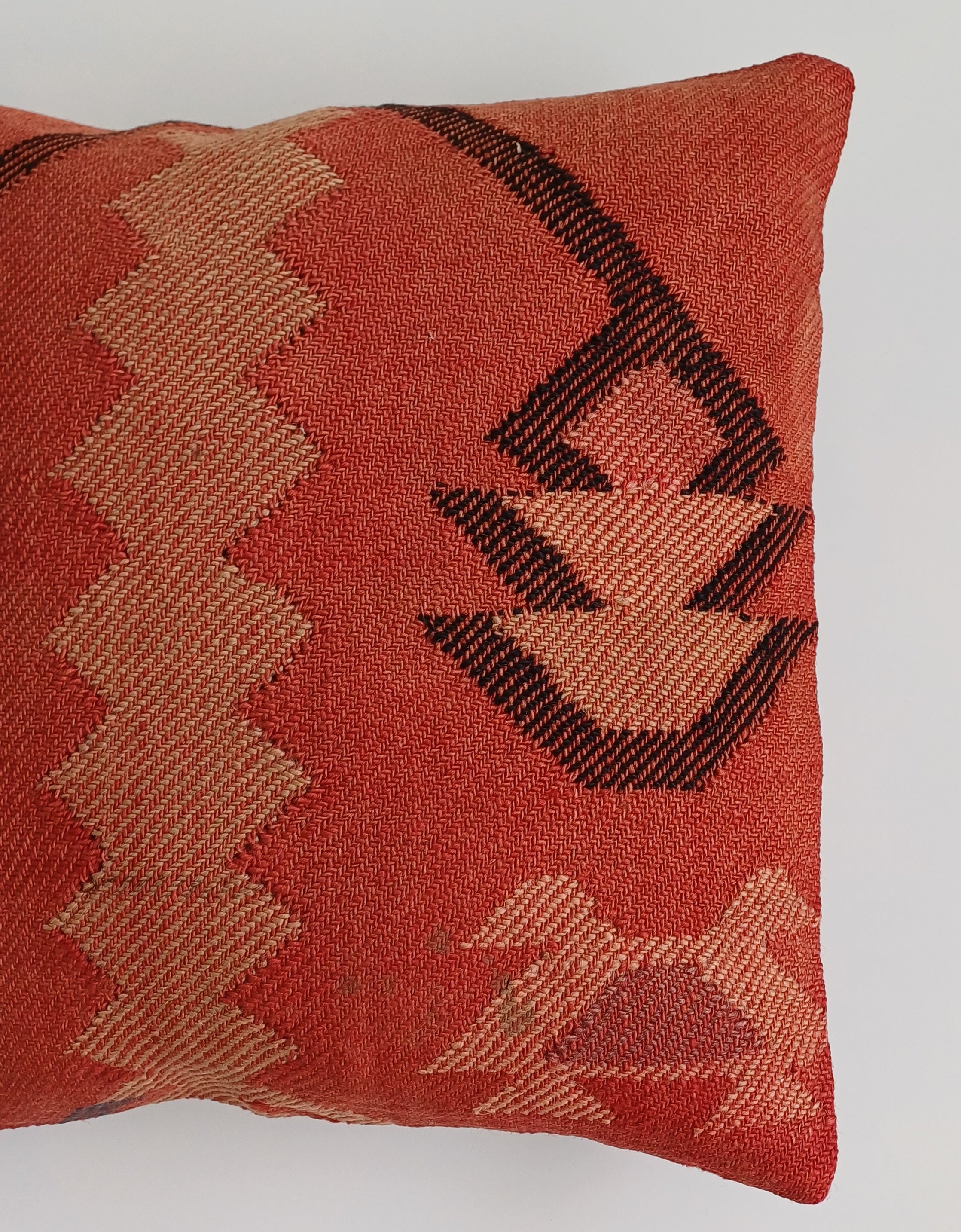 Red Vintage Cushion Cover 16''x16'' / 40x40 CM