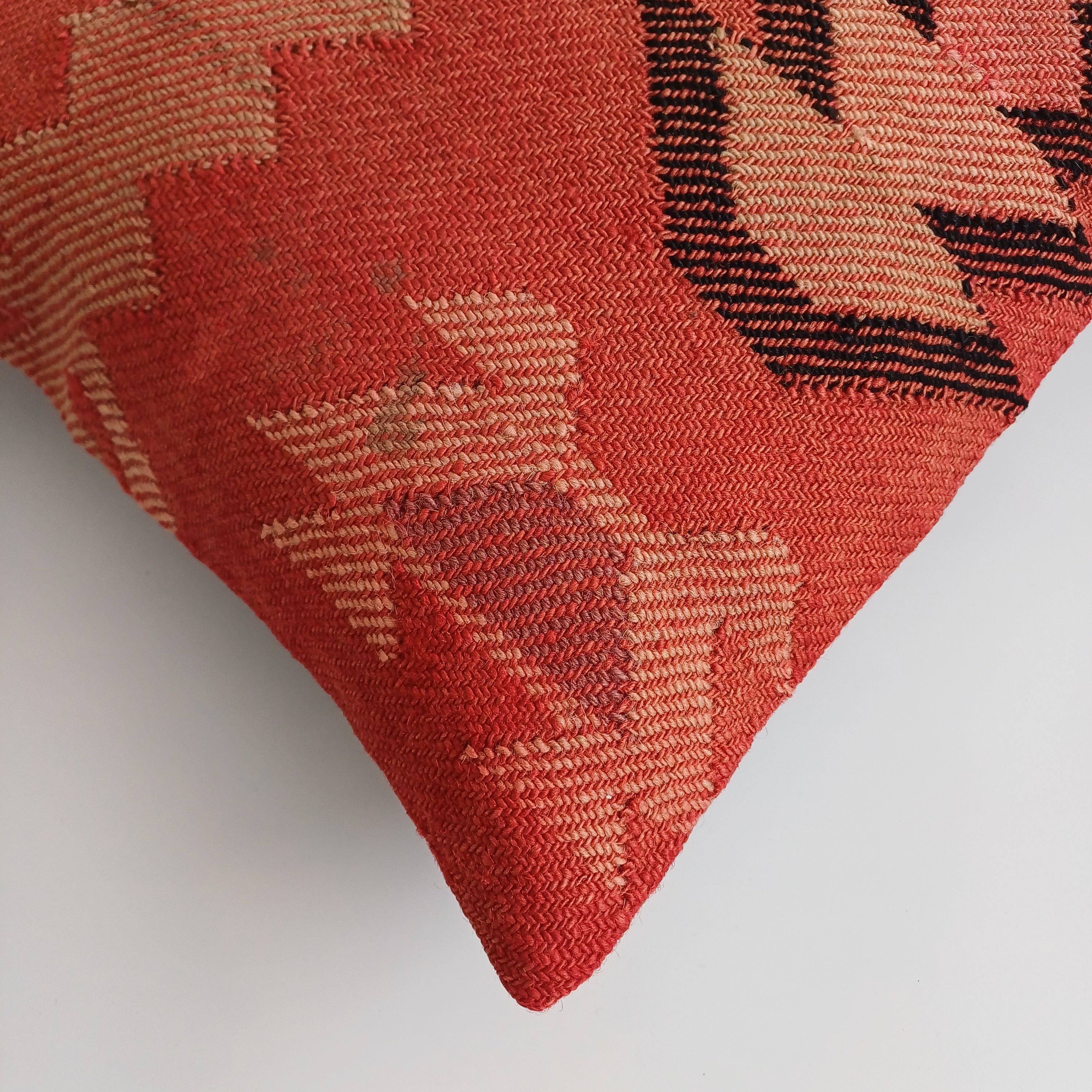 Red Vintage Cushion Cover 16''x16'' / 40x40 CM