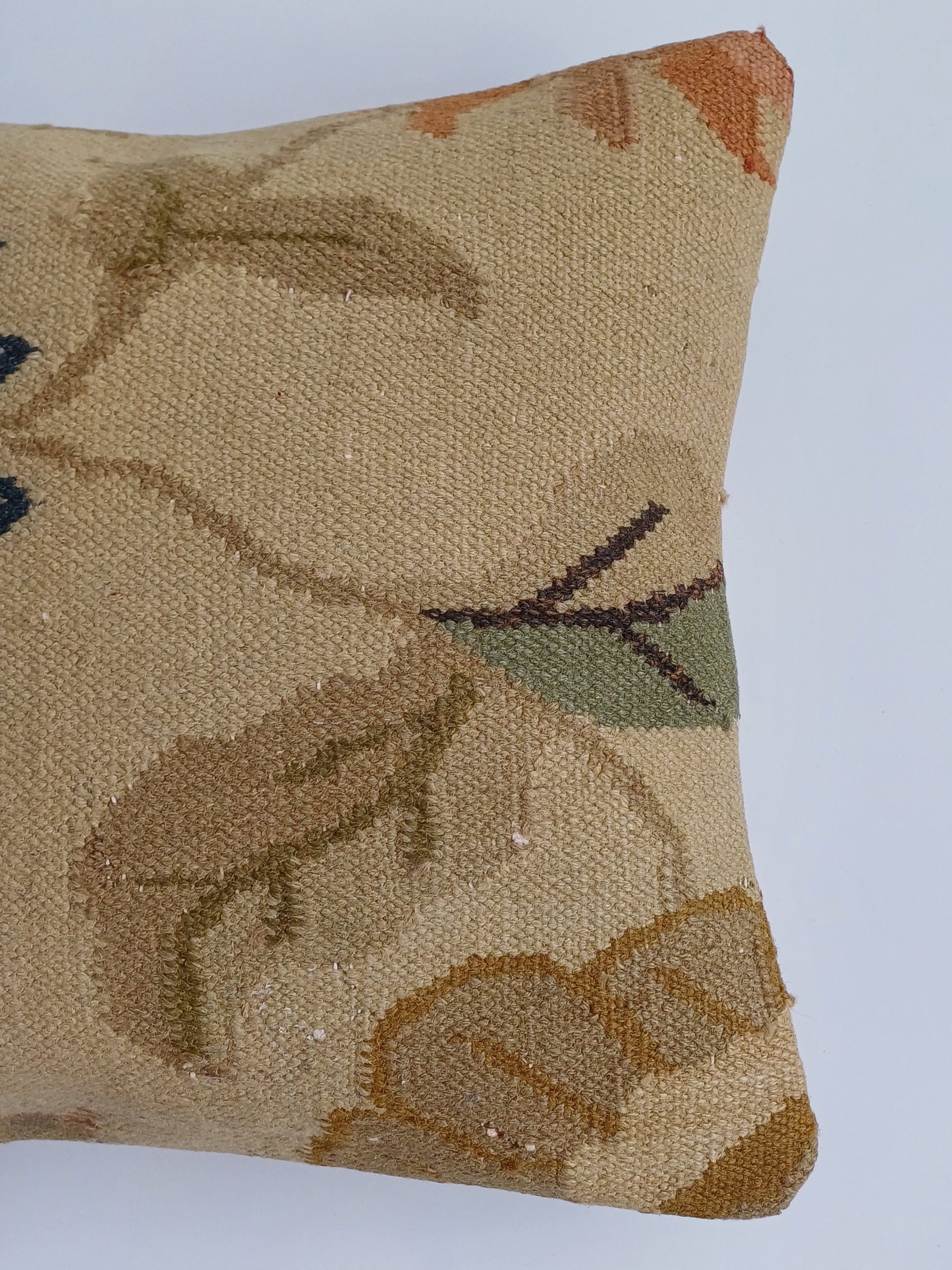 Floral Vintage Cushion Cover 16''x16'' / 40x40 CM