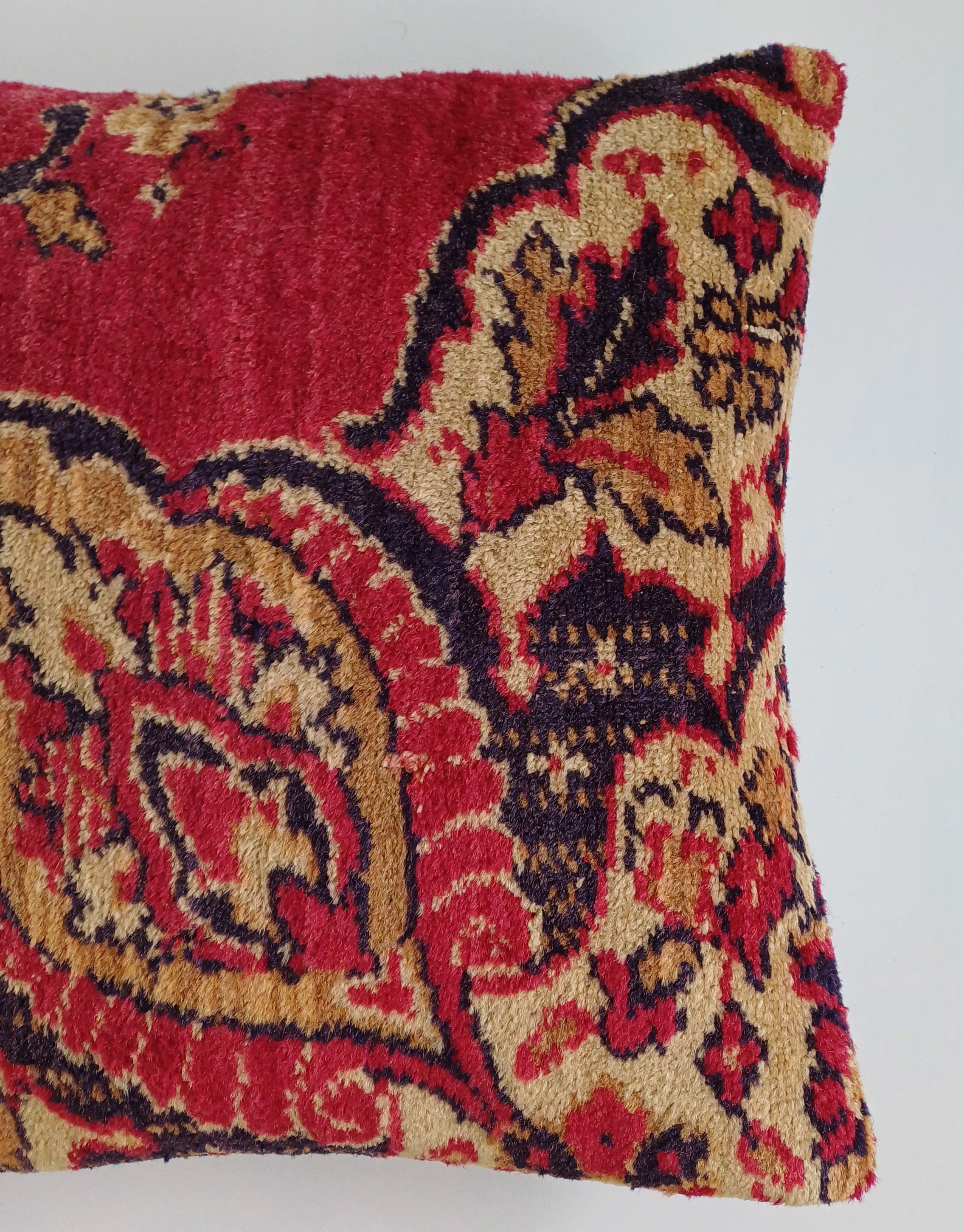 Red Vintage Cushion Cover 16''x16'' / 40x40 CM