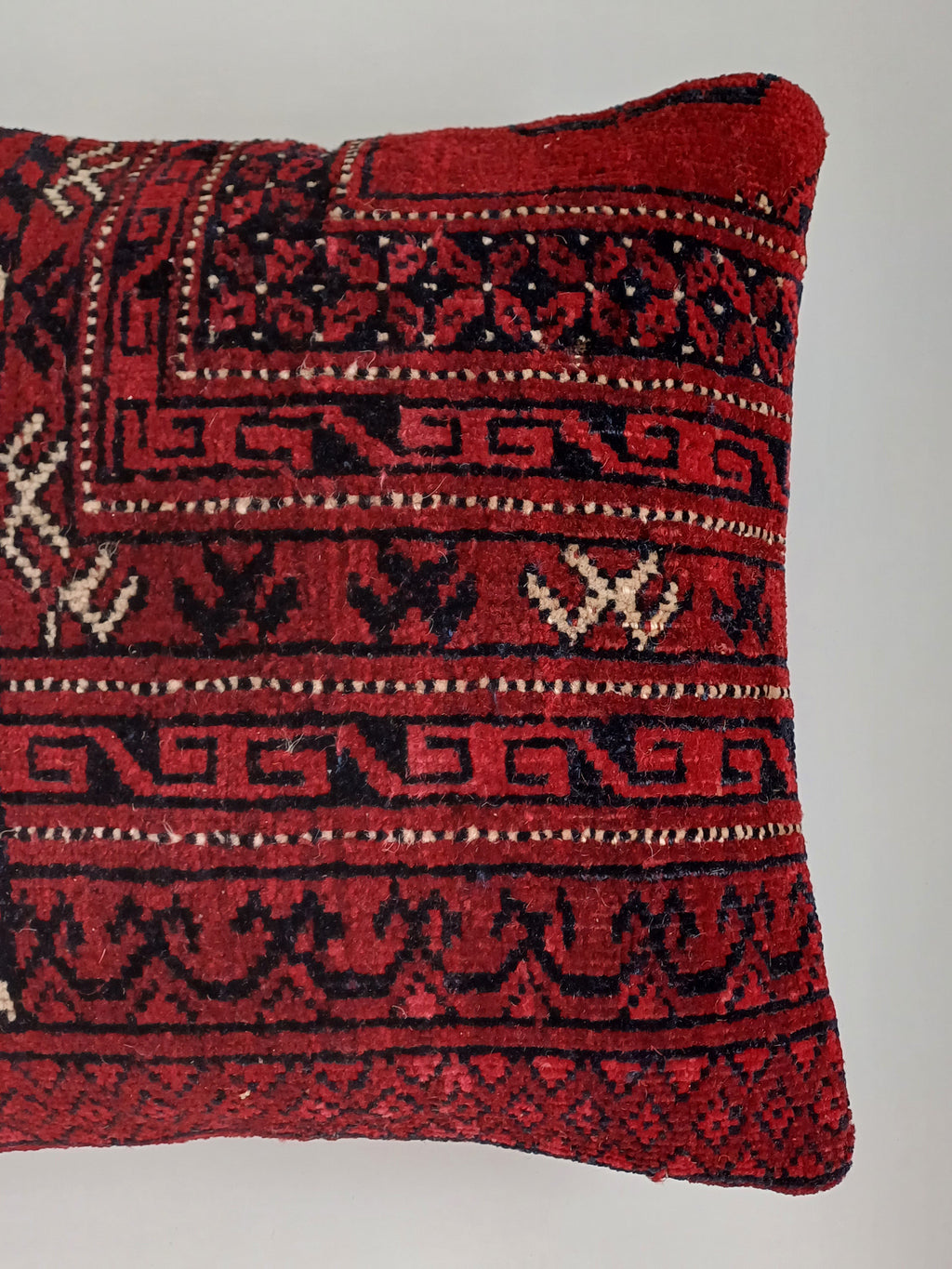 Red Vintage Cushion Cover 16''x16'' / 40x40 CM