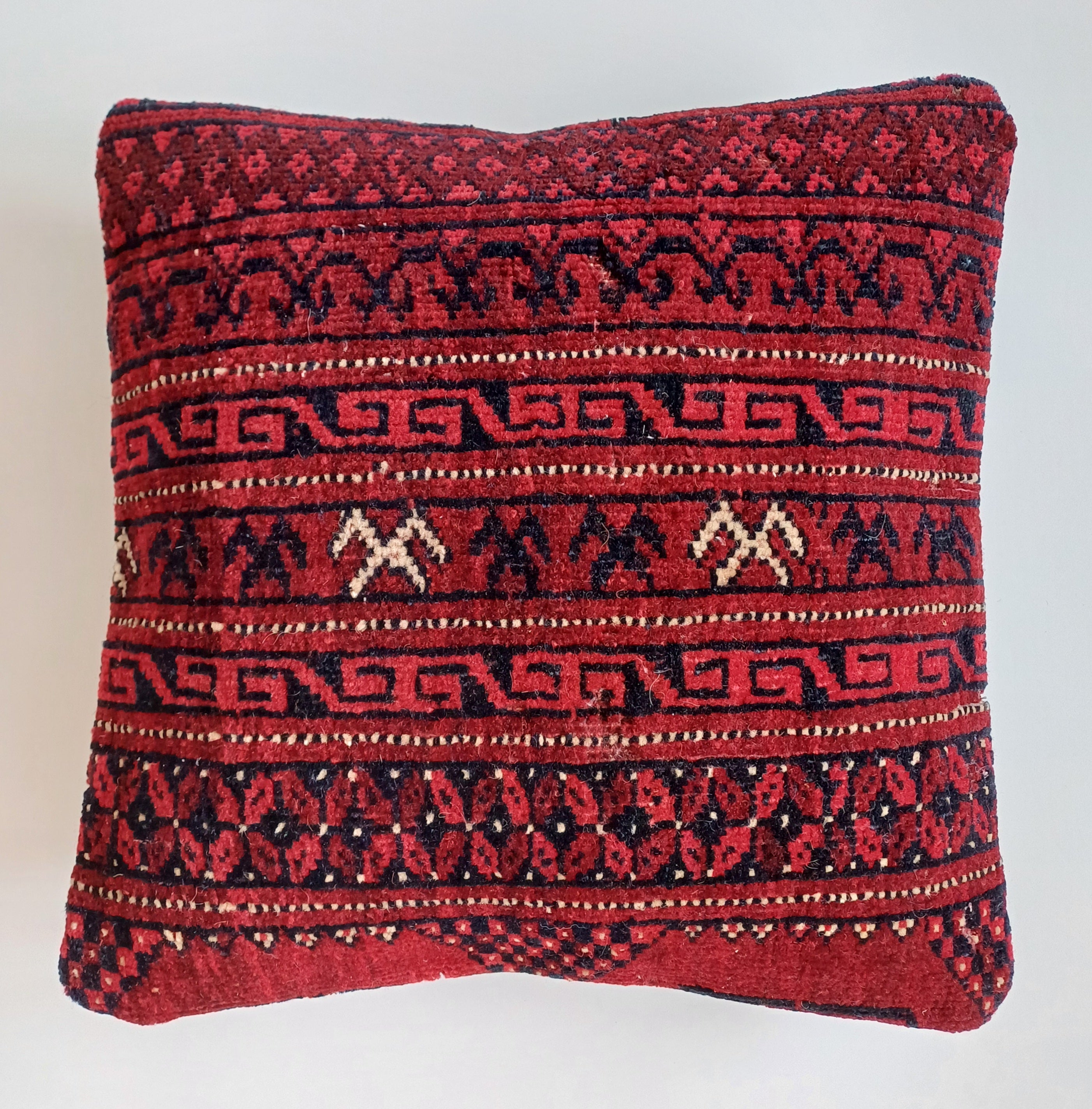 Red Vintage Cushion Cover 16''x16'' / 40x40 CM
