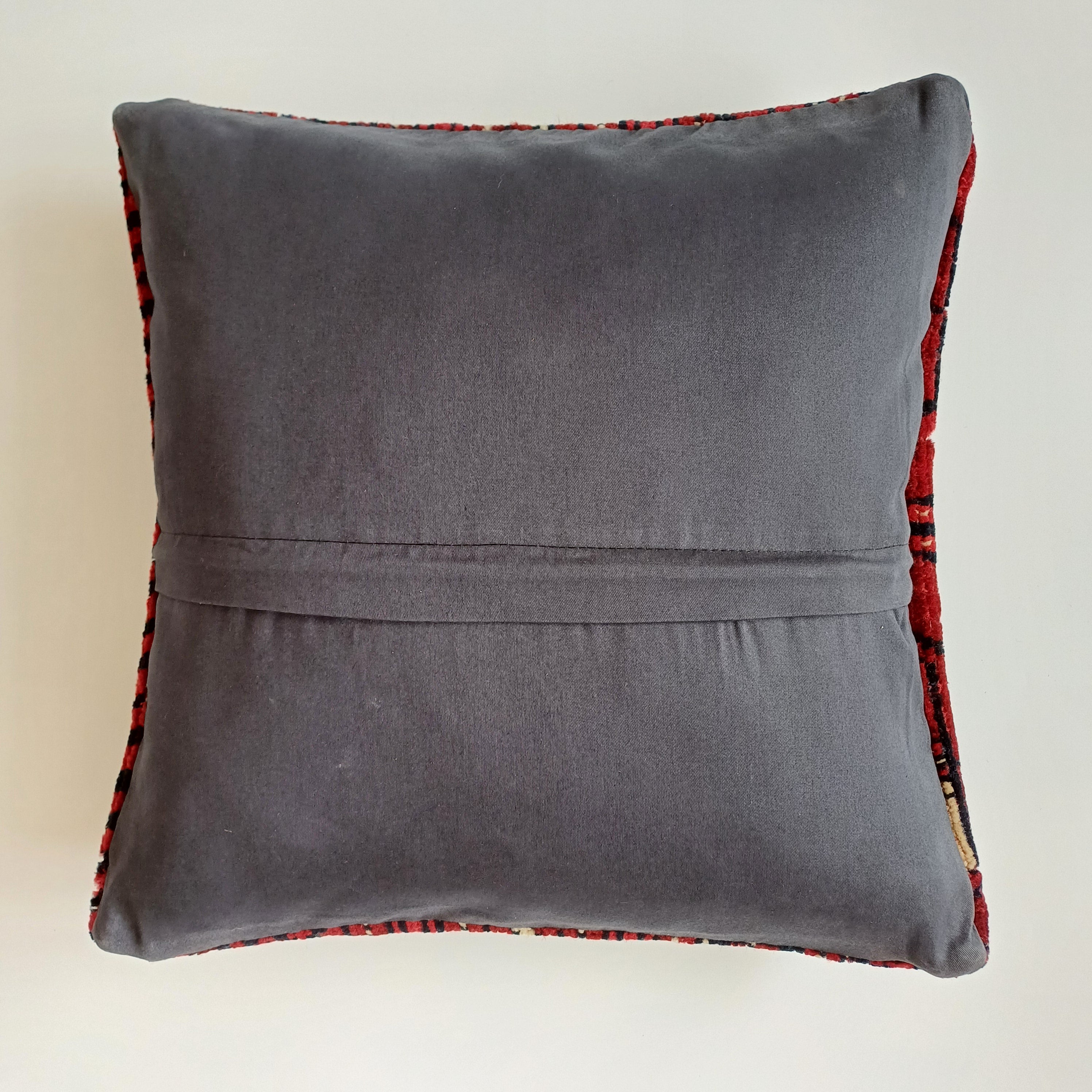 Red Vintage Cushion Cover 16''x16'' / 40x40 CM