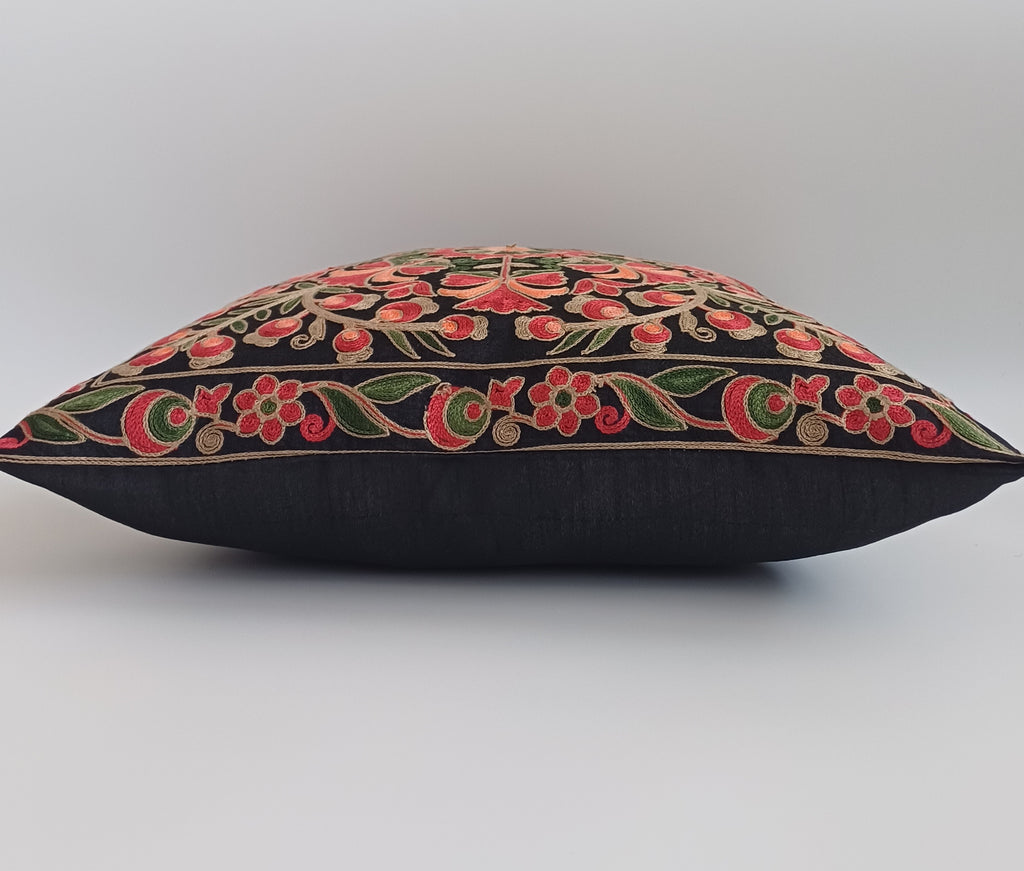 Hand Embroidered Multicolour Kashmiri Cushion Cushion Cover 16''x16'' / 40x40 CM