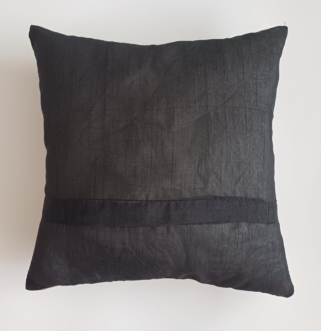 Hand Embroidered Multicolour Kashmiri Cushion Cushion Cover 16''x16'' / 40x40 CM