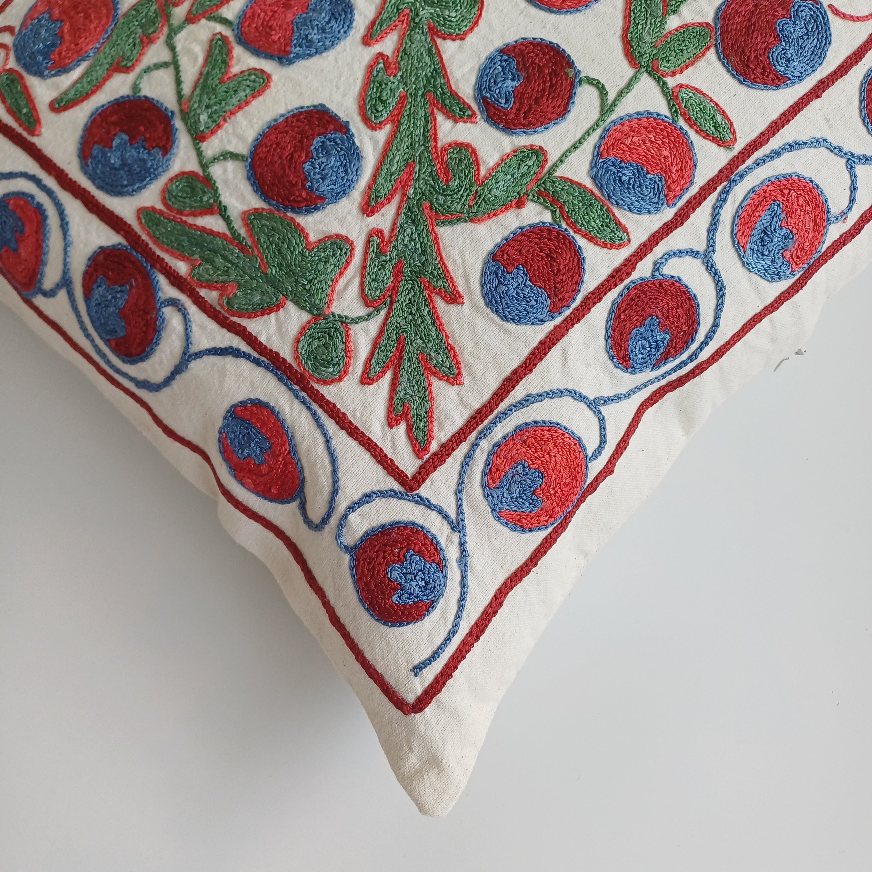 Hand Embroidered Multicolour Uzbek Suzani Cushion Cover 18''x16'' / 45x42 CM