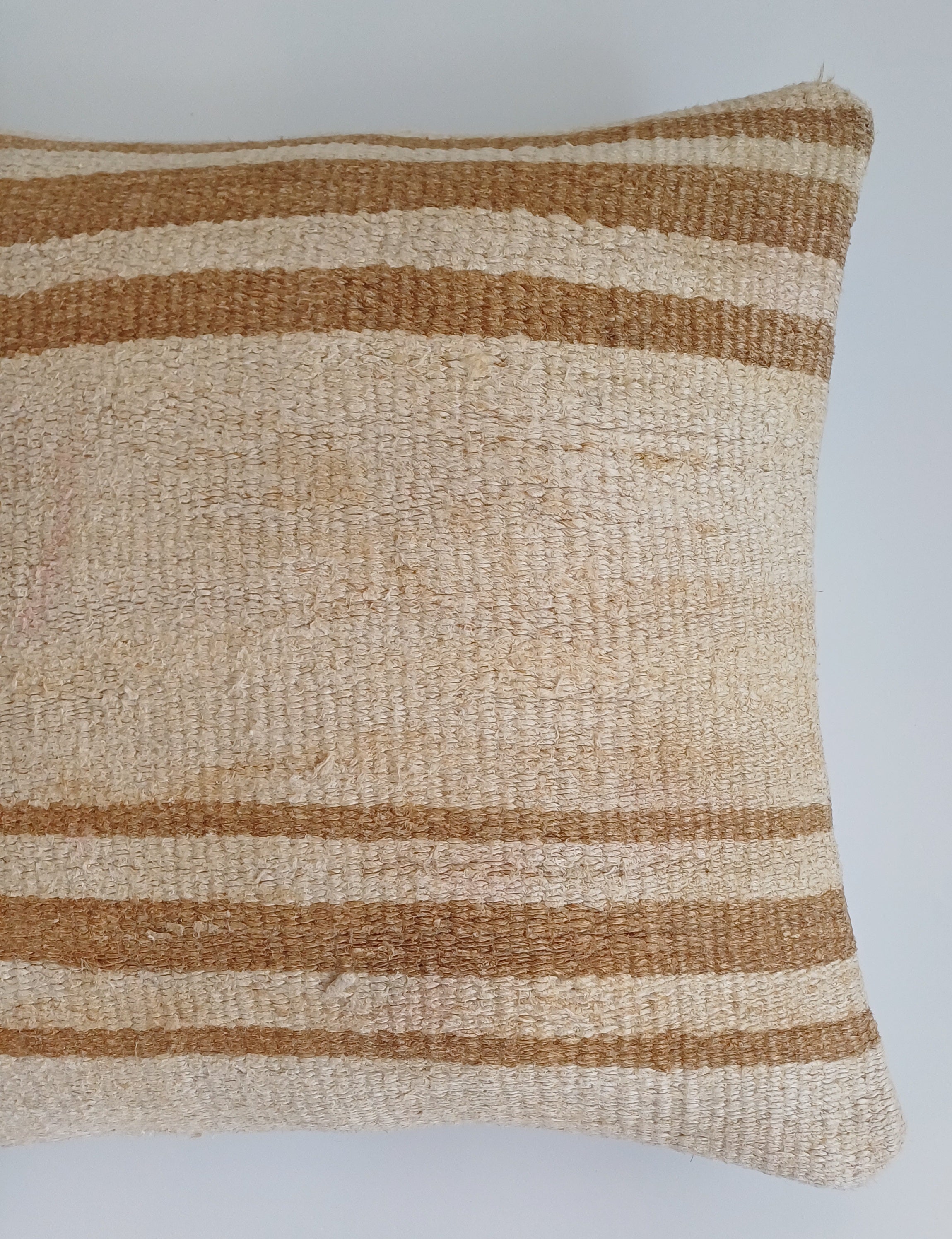 Cream Vintage Cushion Cover 16''x16'' / 40x40 CM