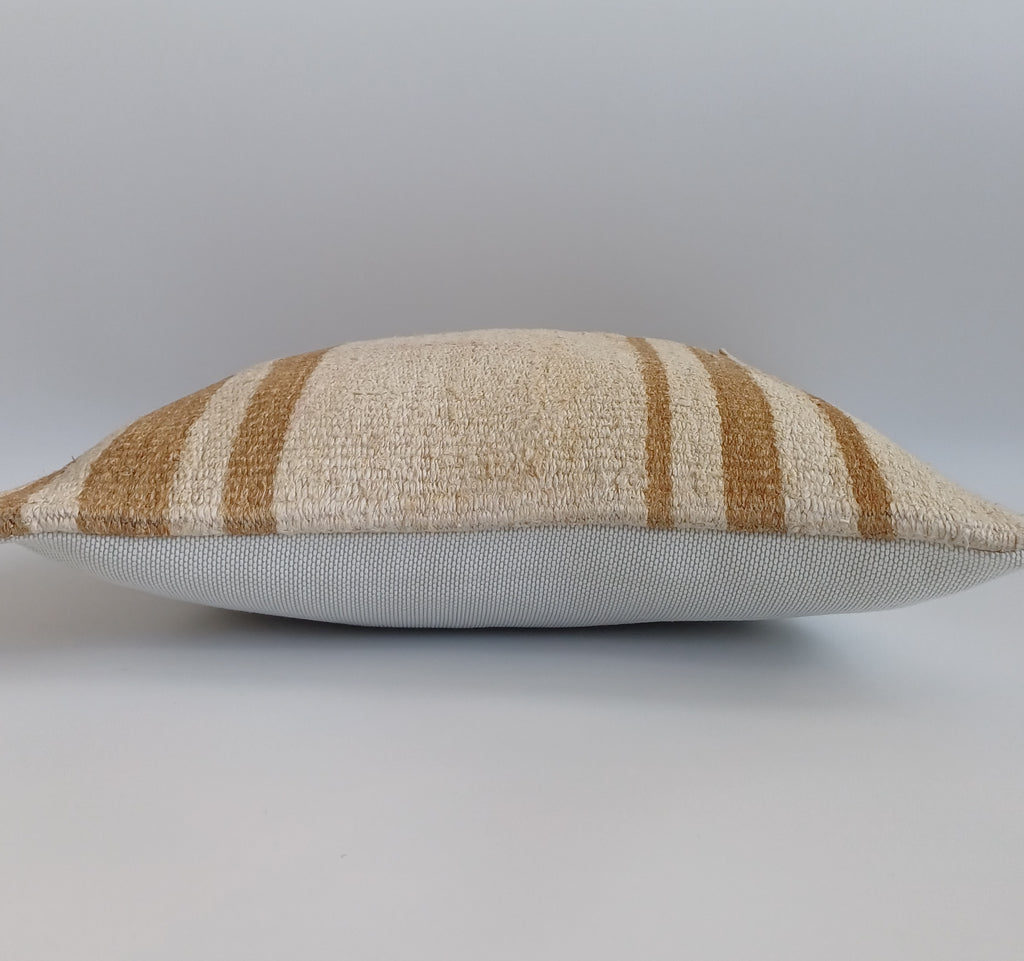 Cream Vintage Cushion Cover 16''x16'' / 40x40 CM