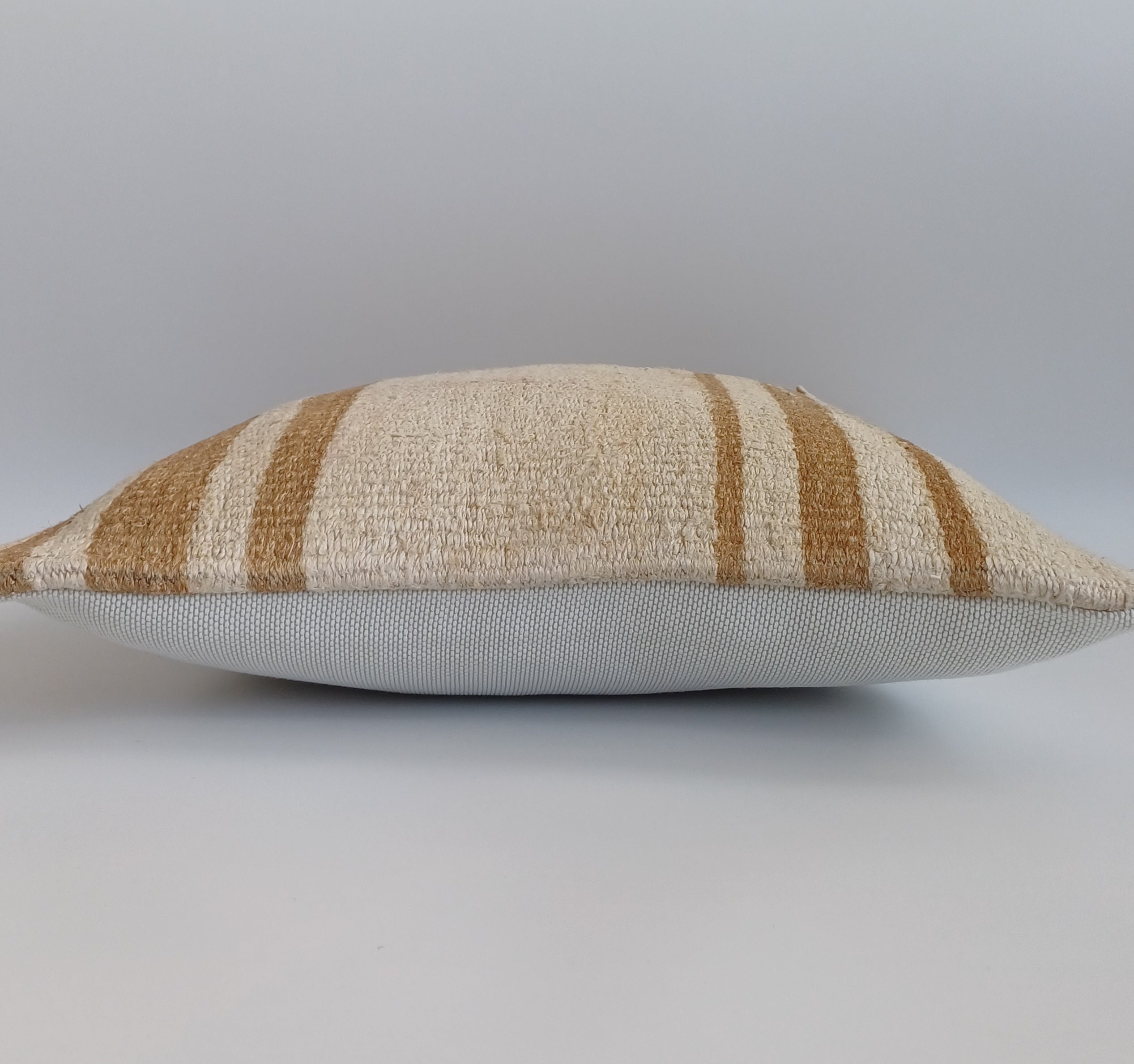 Cream Vintage Cushion Cover 16''x16'' / 40x40 CM