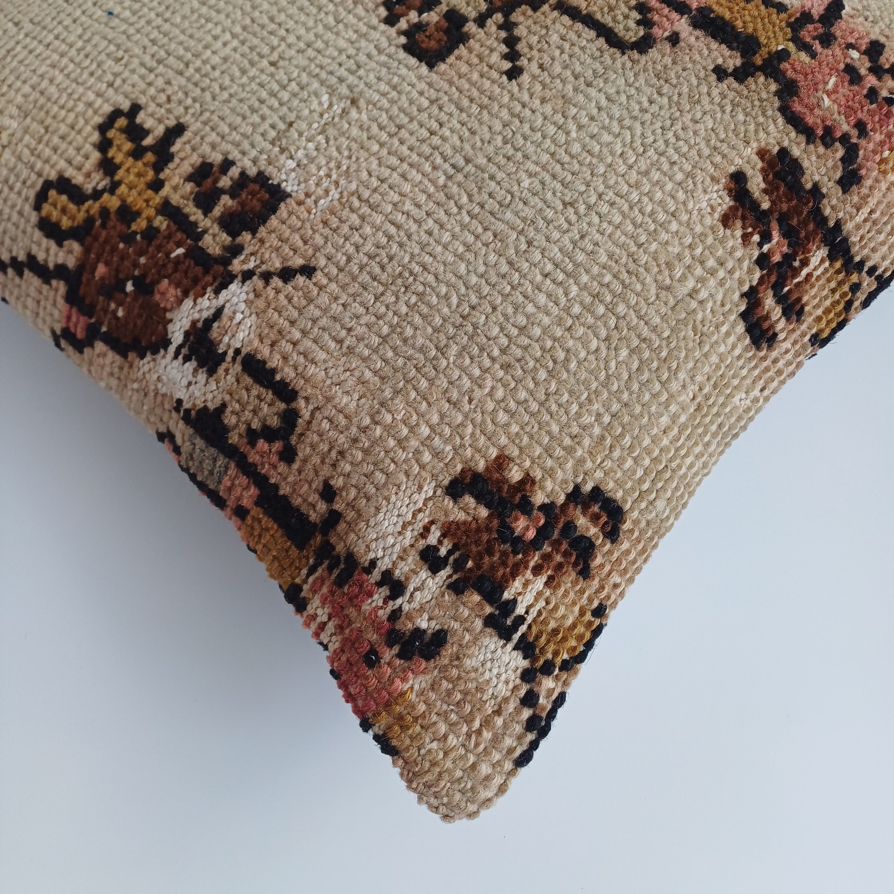 Floral Vintage Cushion Cover 16''x16'' / 40x40 CM