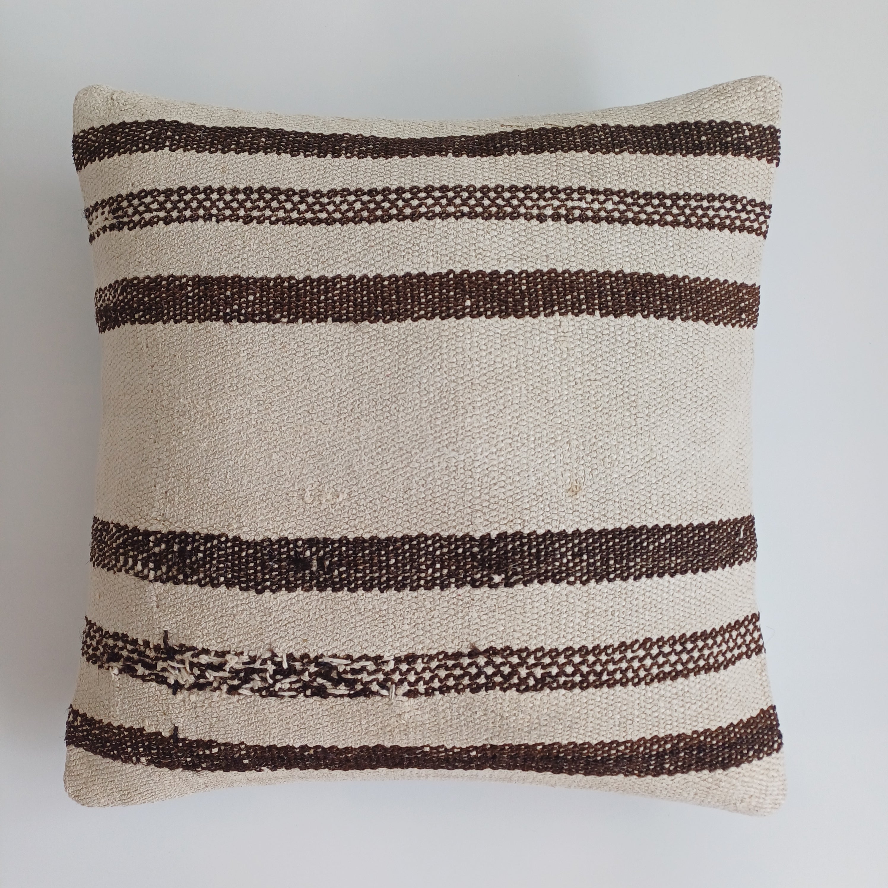 Cream Vintage Cushion Cover 16''x16'' / 40x40 CM