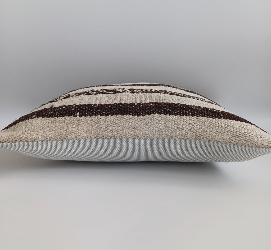 Cream Vintage Cushion Cover 16''x16'' / 40x40 CM