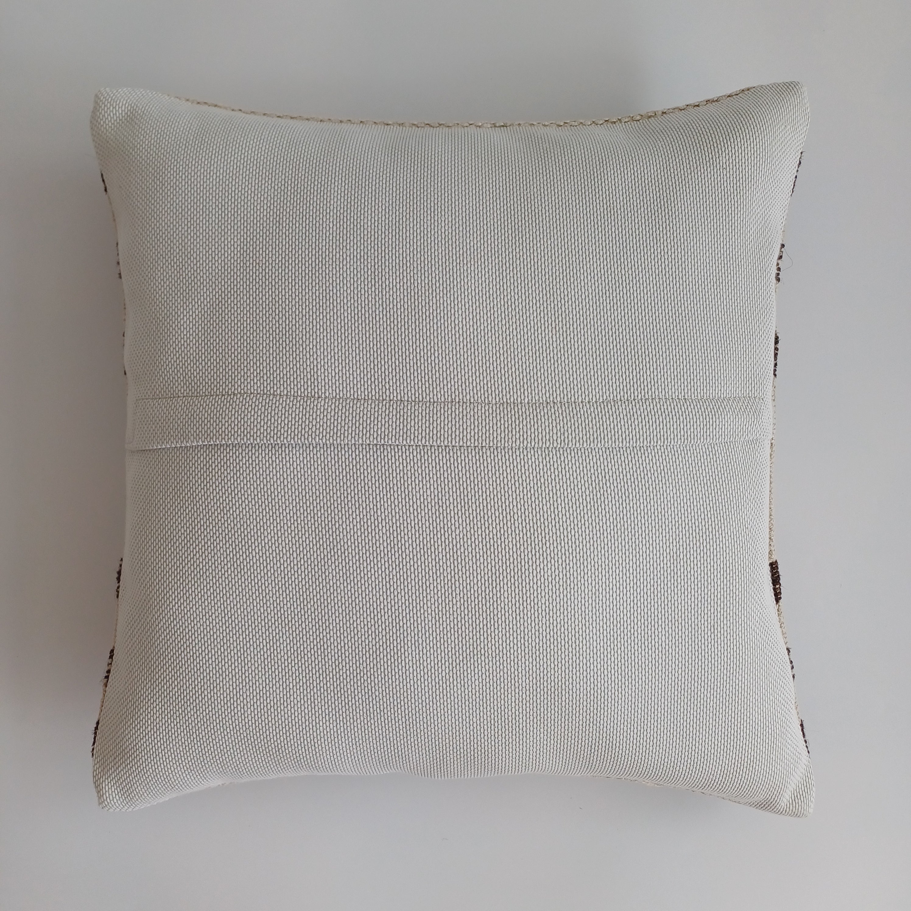 Cream Vintage Cushion Cover 16''x16'' / 40x40 CM