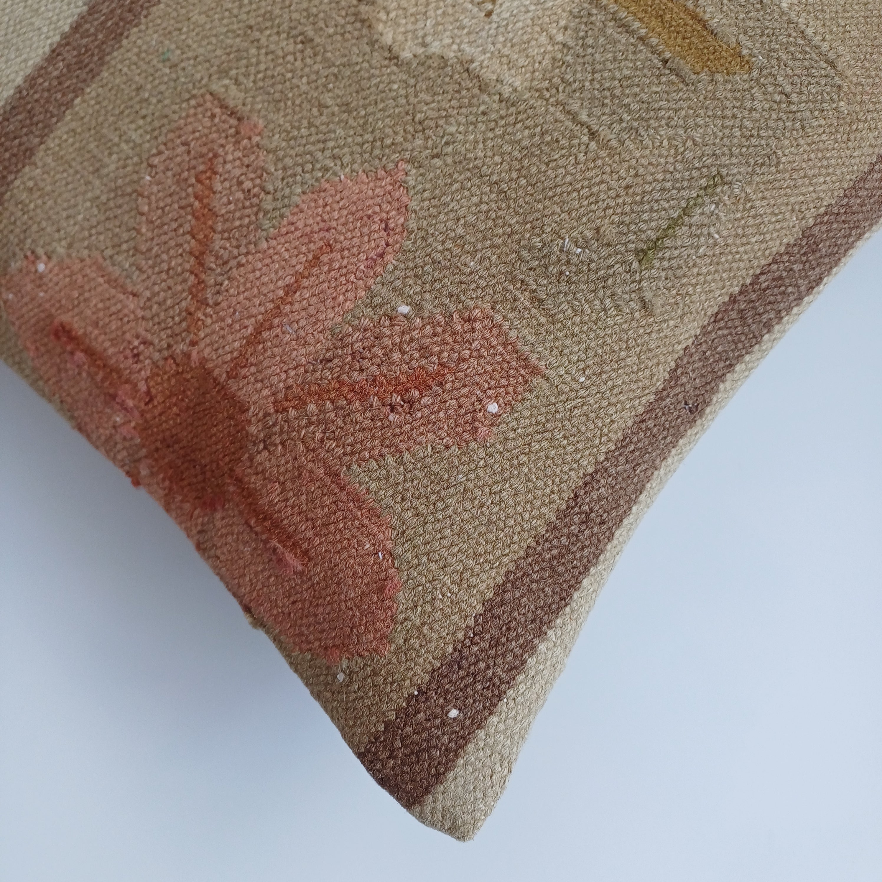 Floral Vintage Cushion Cover 16''x16'' / 40x40 CM