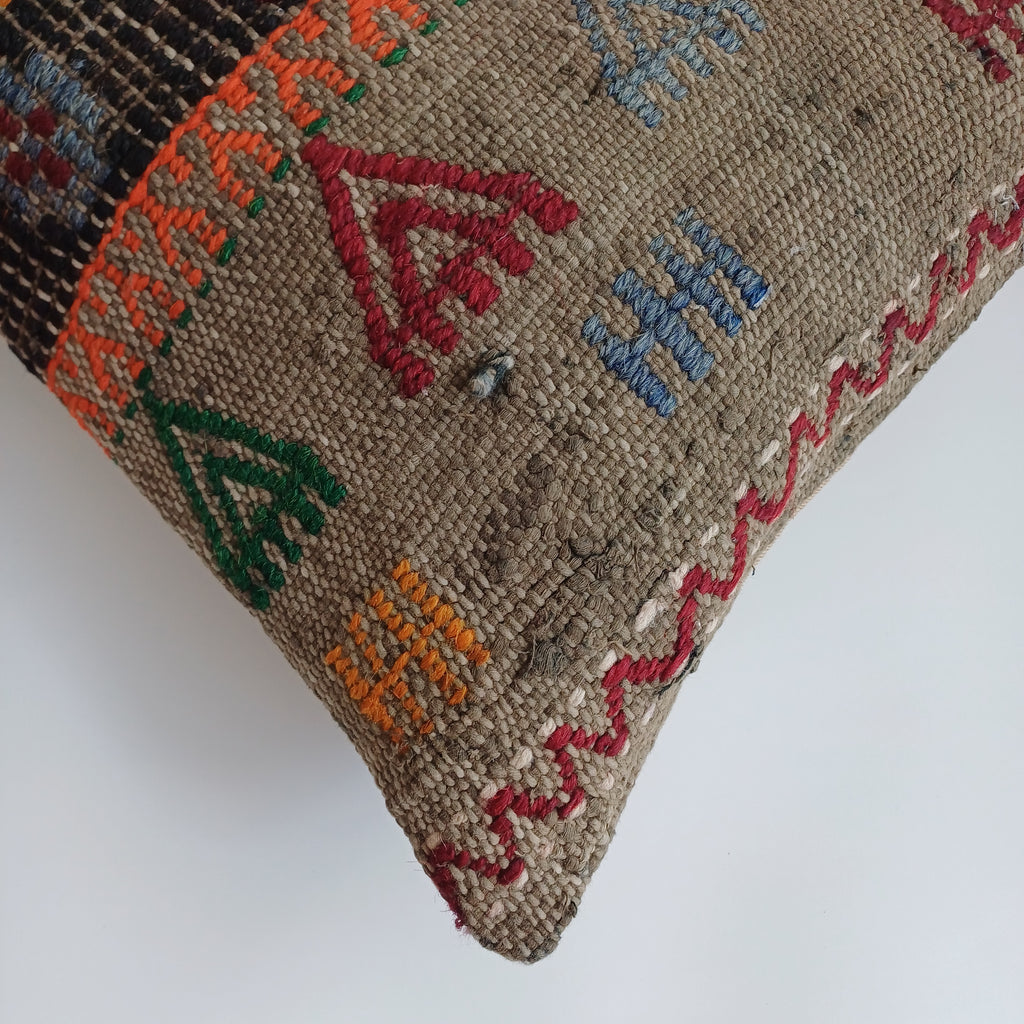 Vintage Cushion Cover 16''x16'' / 40x40 CM