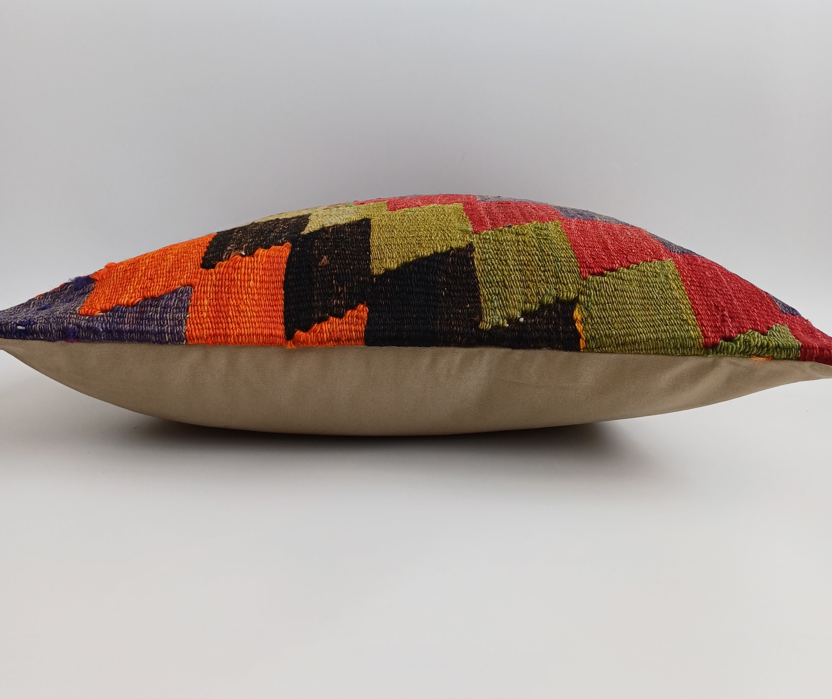 Vintage Turkish Rug Cushion Cover 18''x18'' / 45x45 CM