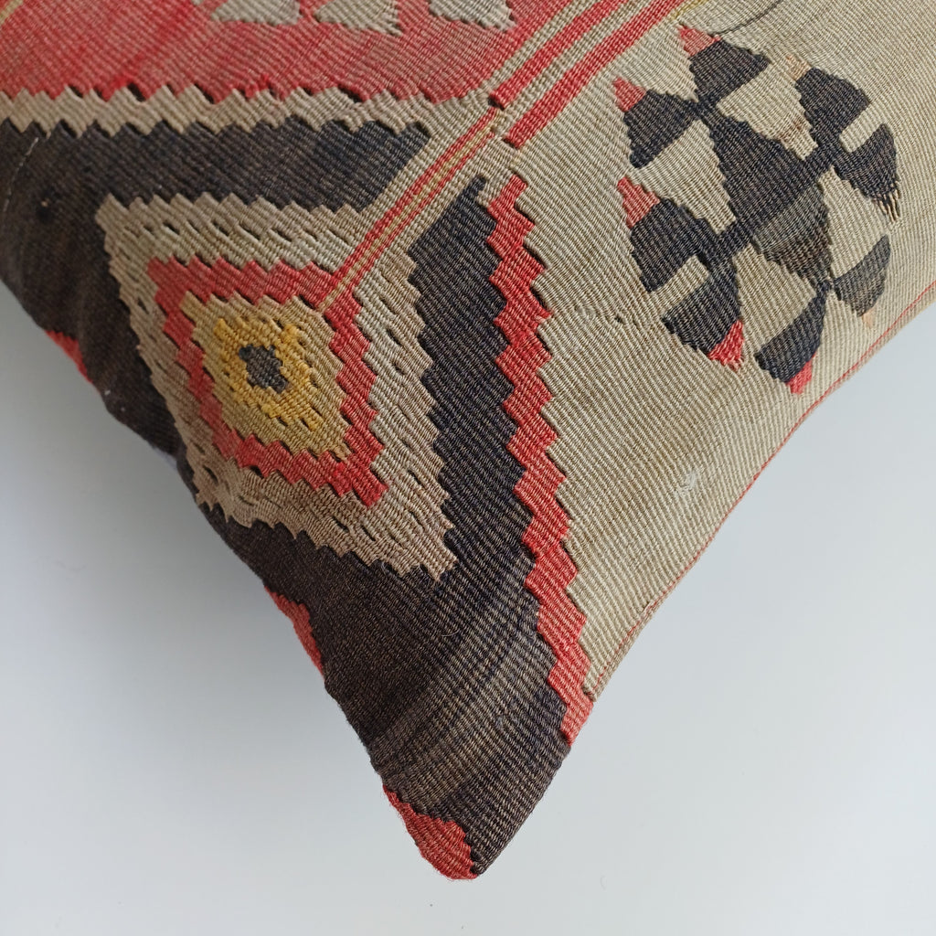 Vintage Turkish Rug Cushion Cover 18''x18'' / 45x45 CM