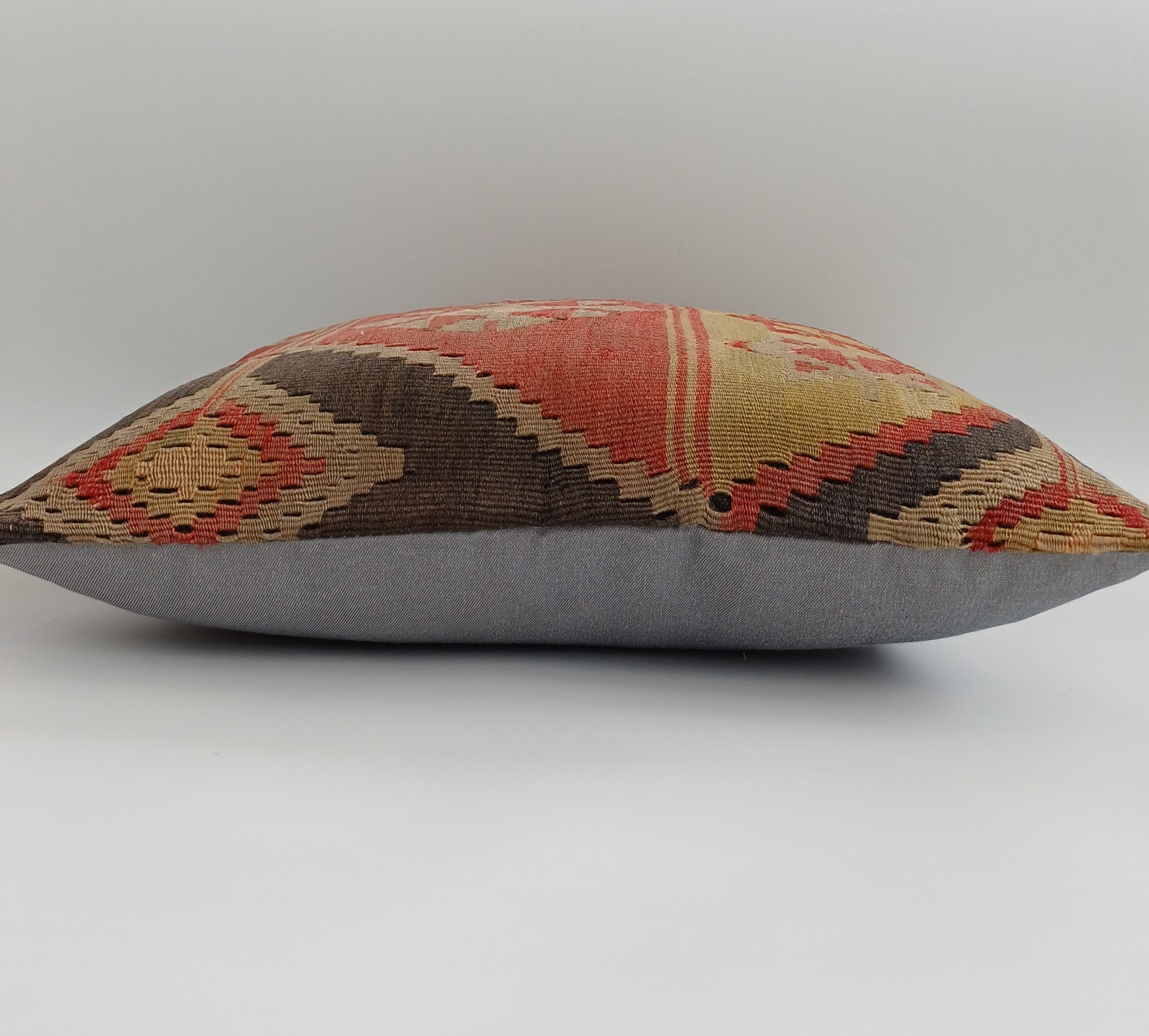 Vintage Turkish Rug Cushion Cover 18''x18'' / 45x45 CM