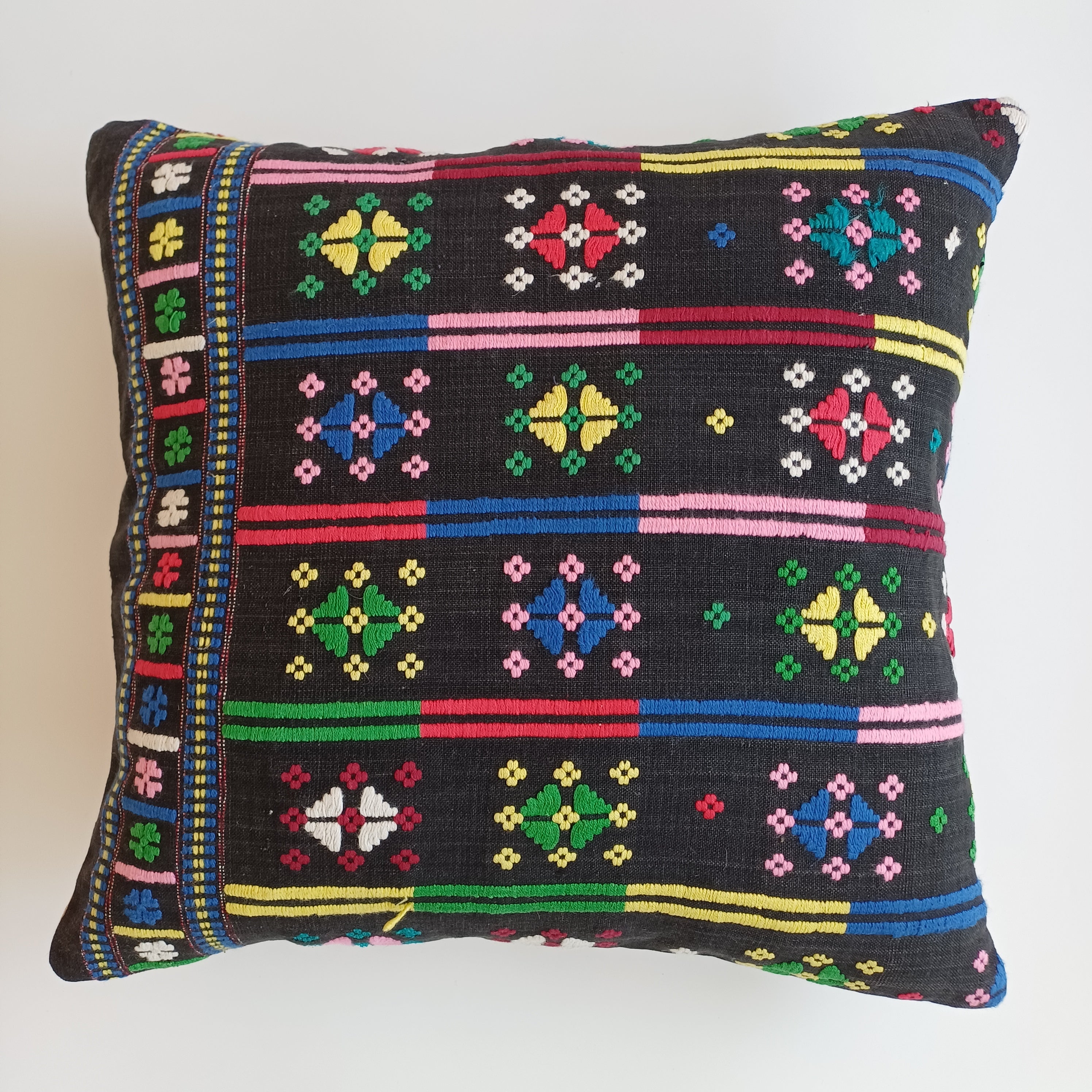 Vintage Cushion Cover 16''x16'' / 40x40 CM