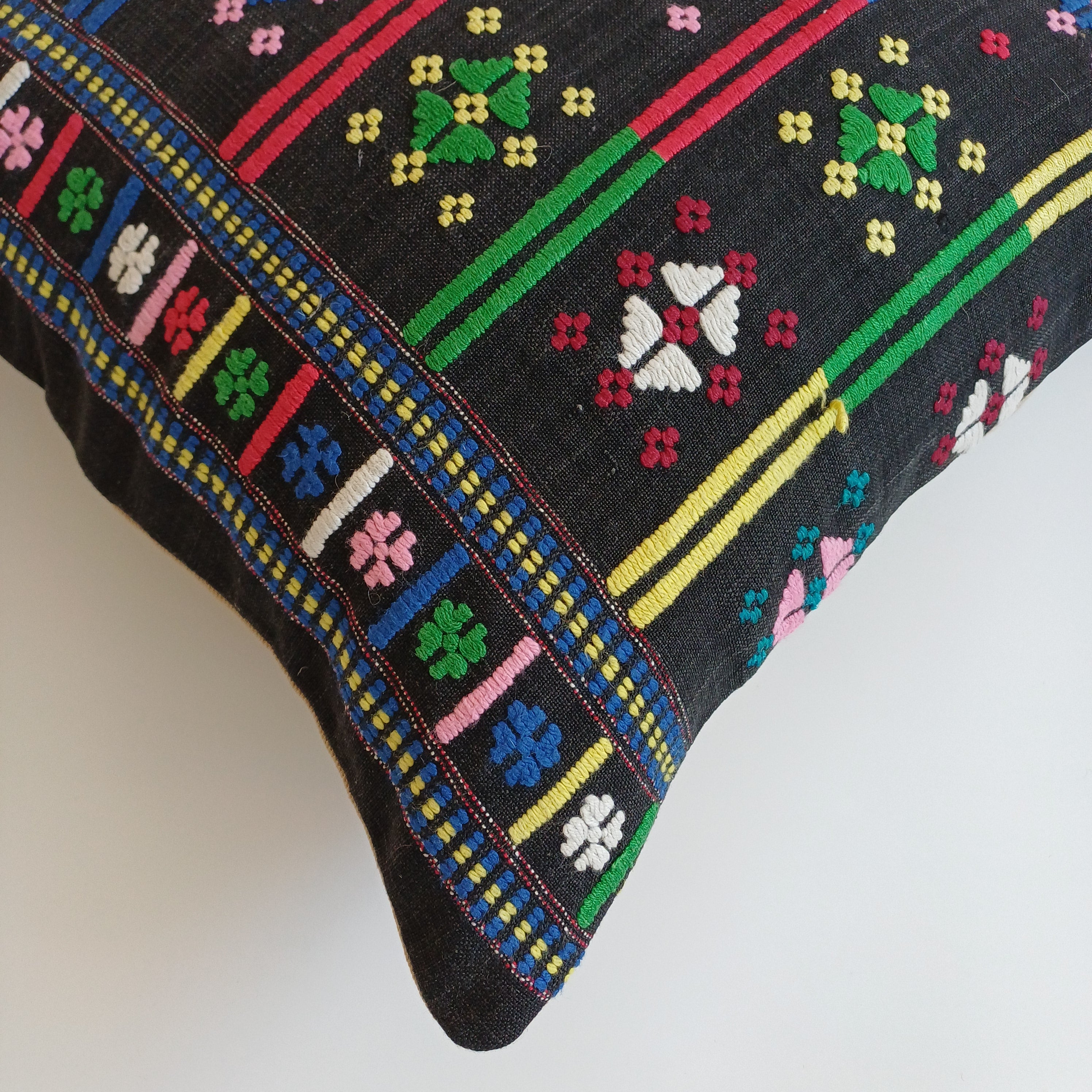 Vintage Cushion Cover 16''x16'' / 40x40 CM