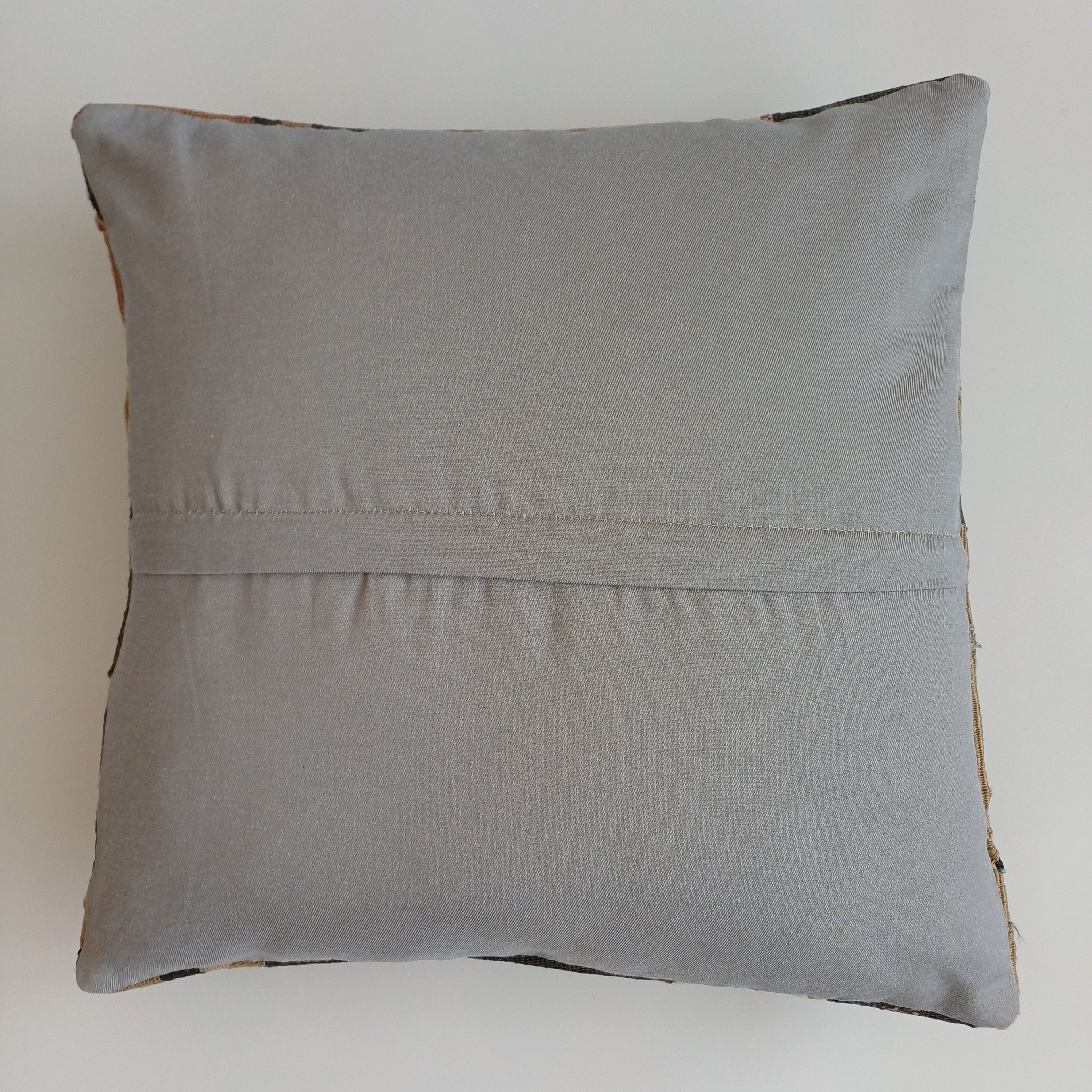 Vintage Turkish Rug Cushion Cover 18''x18'' / 45x45 CM