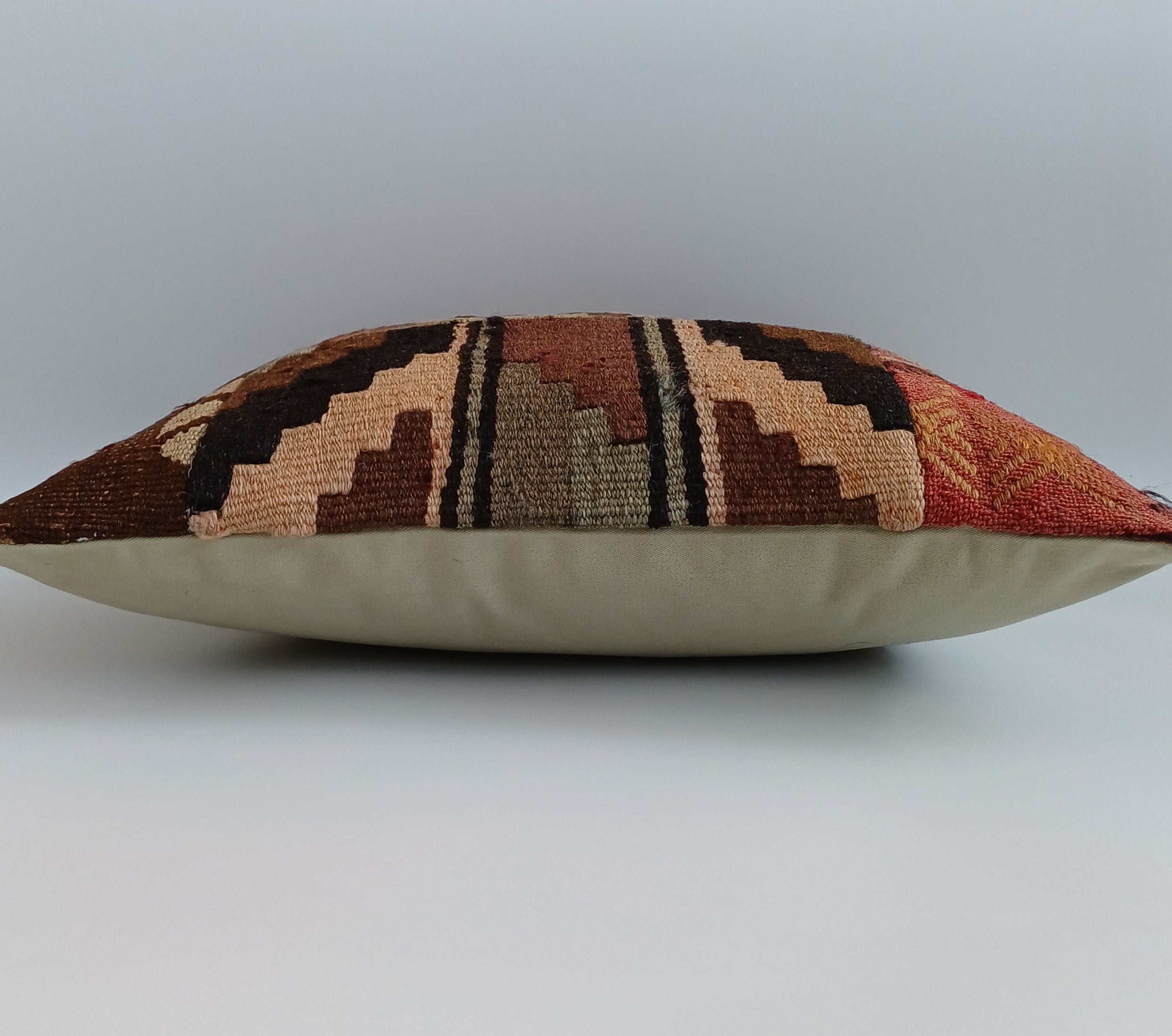 Vintage Turkish Rug Cushion Cover 18''x18'' / 45x45 CM