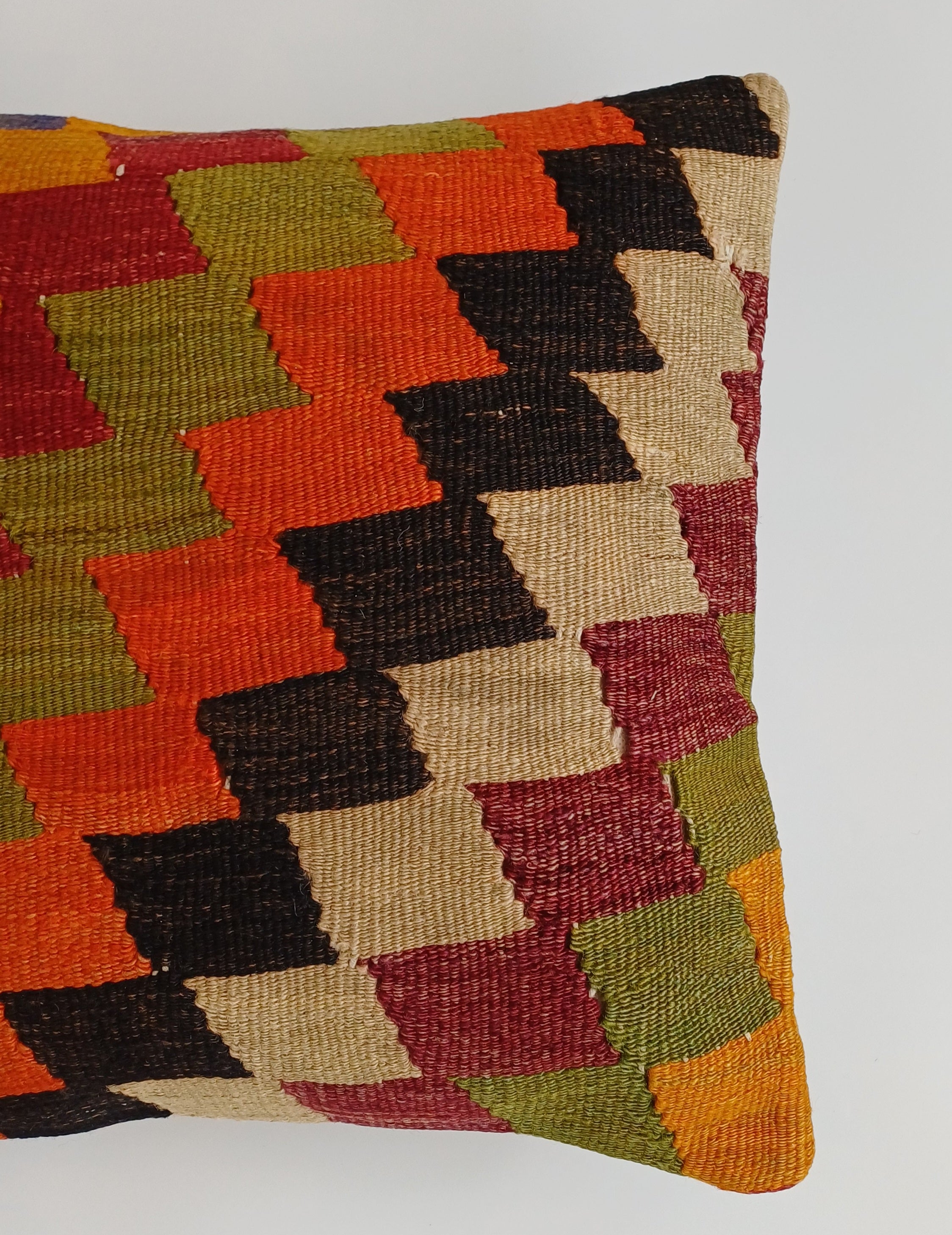 Vintage Turkish Rug Cushion Cover 18''x18'' / 45x45 CM