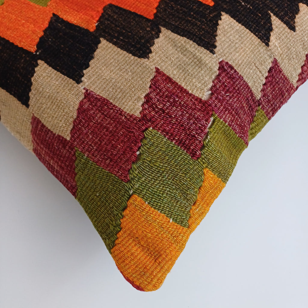 Vintage Turkish Rug Cushion Cover 18''x18'' / 45x45 CM
