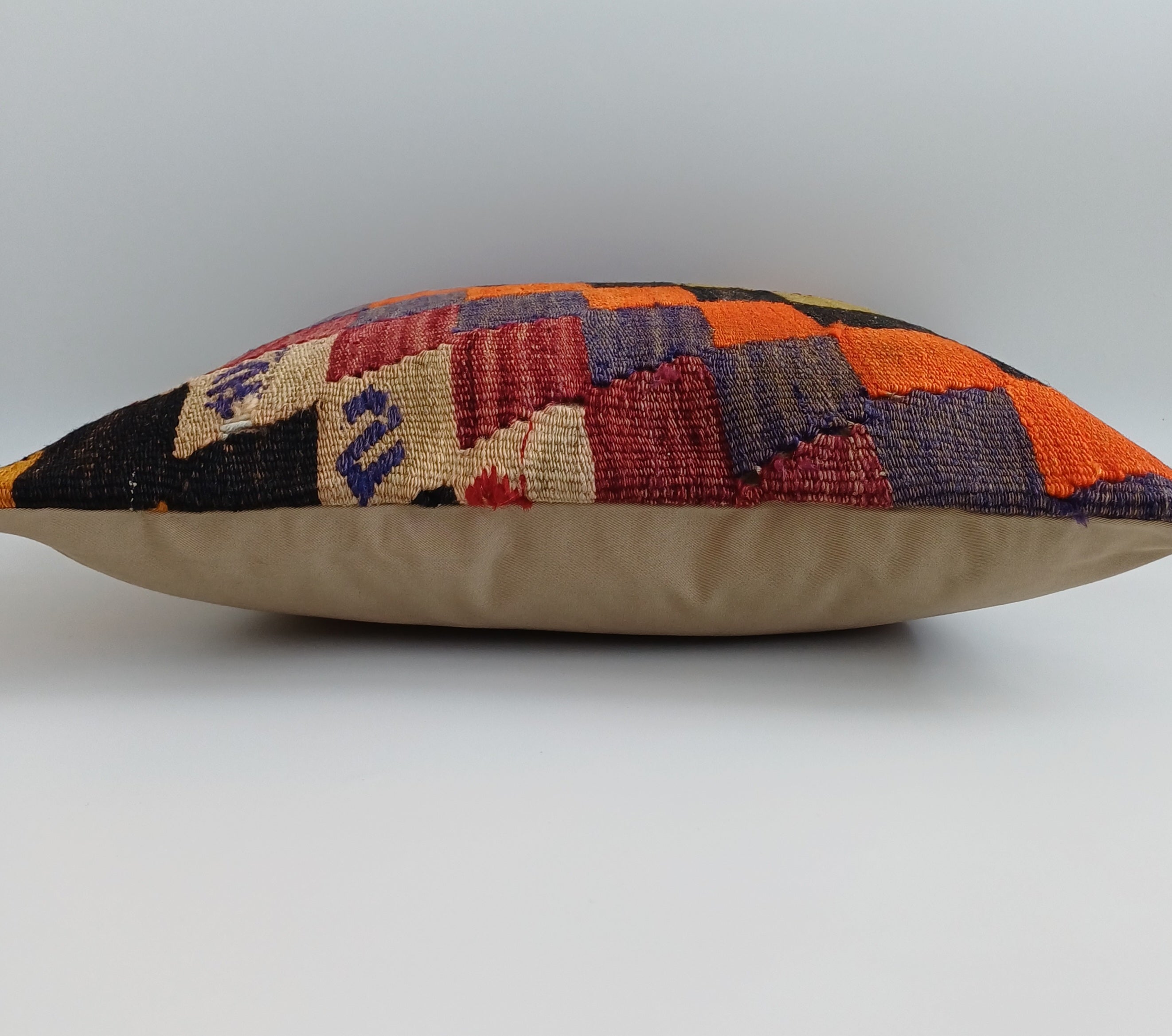 Vintage Turkish Rug Cushion Cover 18''x18'' / 45x45 CM