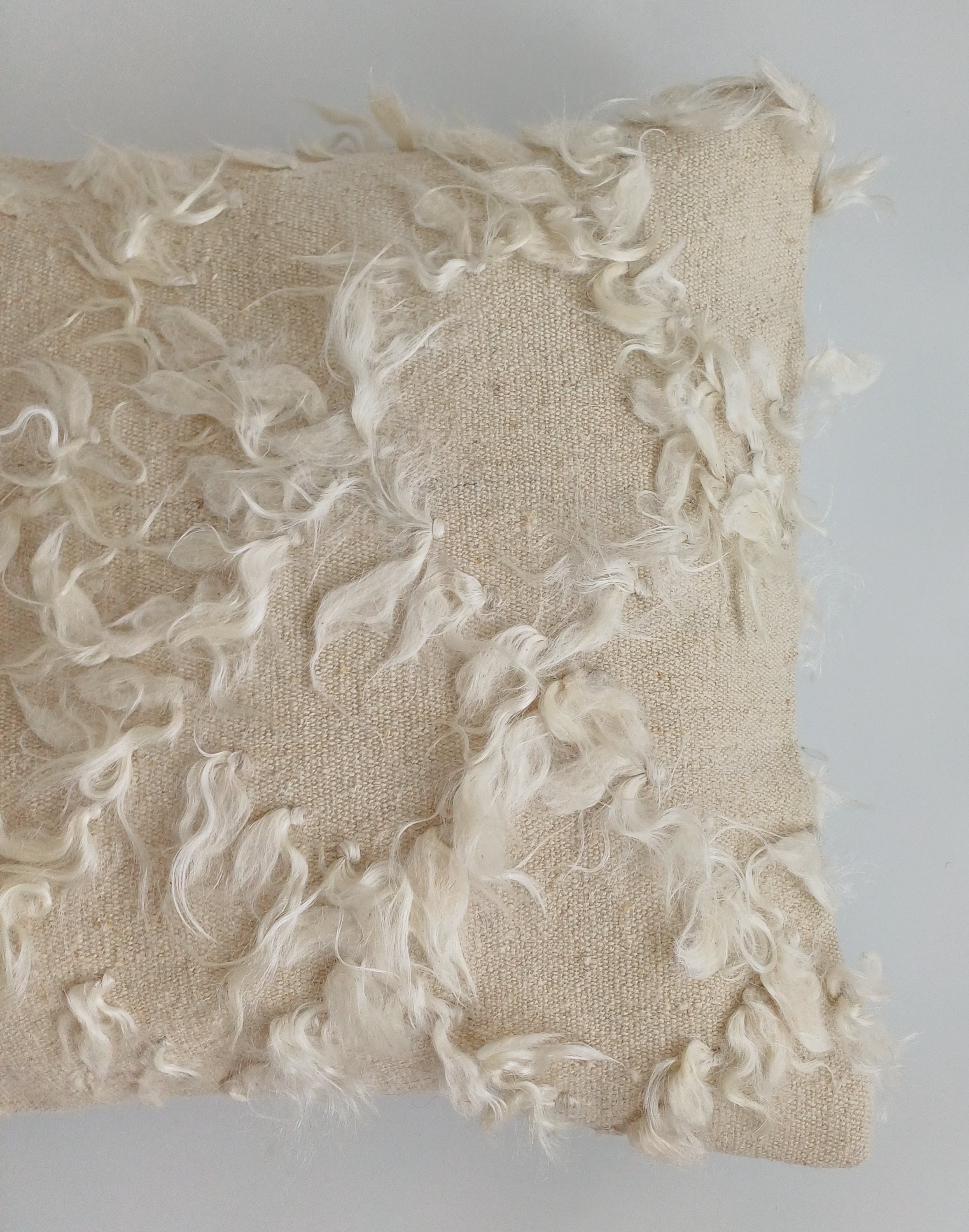 White Wool Turkish Rug Cushion Cover 20''x20'' / 50x50 CM