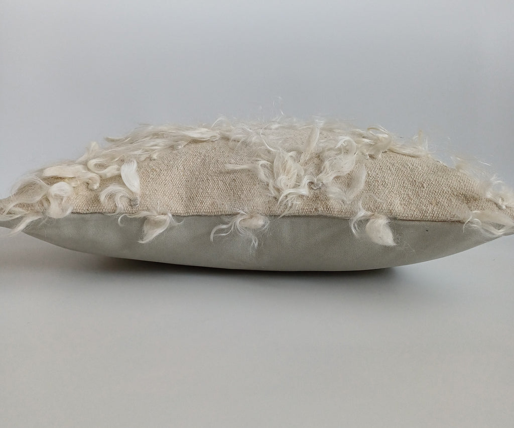 White Wool Turkish Rug Cushion Cover 20''x20'' / 50x50 CM