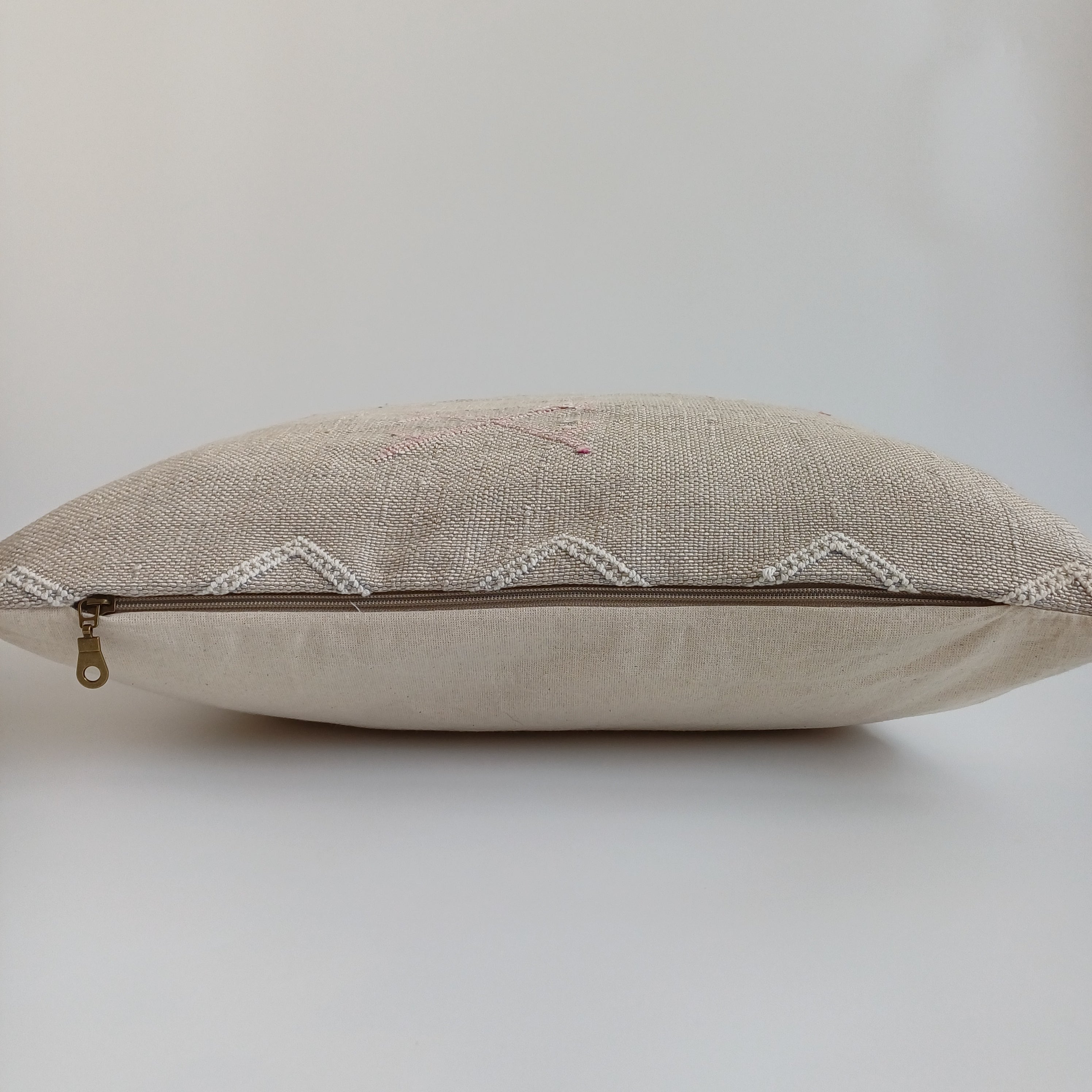 Moroccan Handmade Oatmeal Cactus Silk Cushion Cover 20''x20'' / 50x50 CM