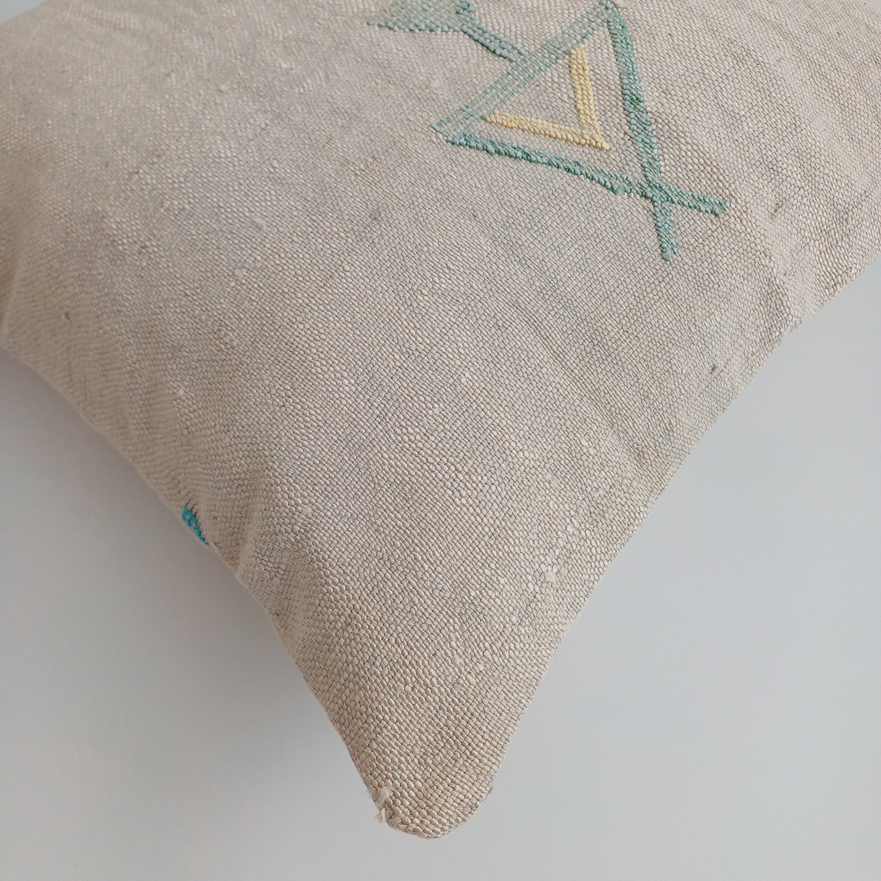 Moroccan Handmade Oatmeal Cactus Silk Cushion Cover 20''x20'' / 50x50 CM