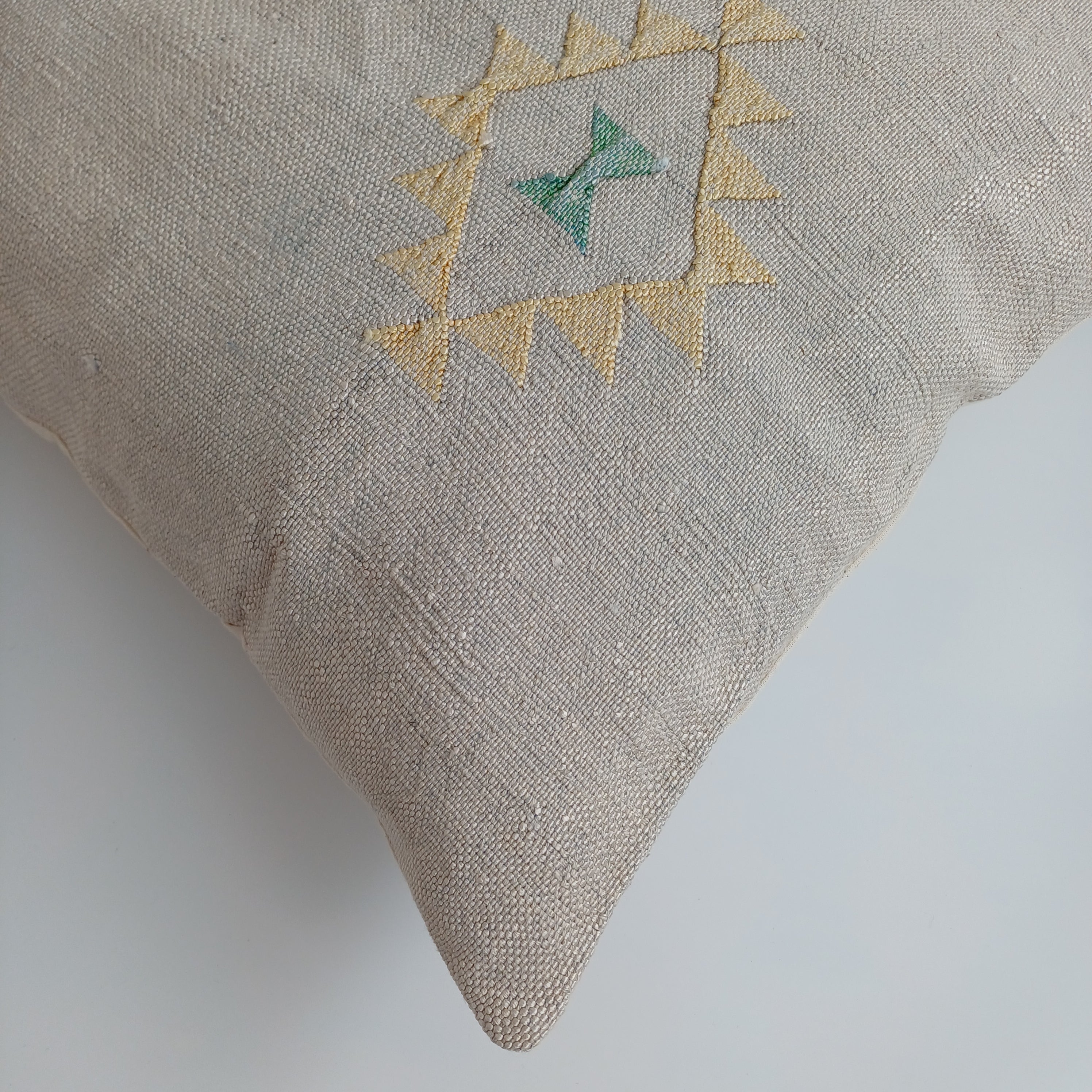 Moroccan Handmade Oatmeal Cactus Silk Cushion Cover 20''x20'' / 50x50 CM