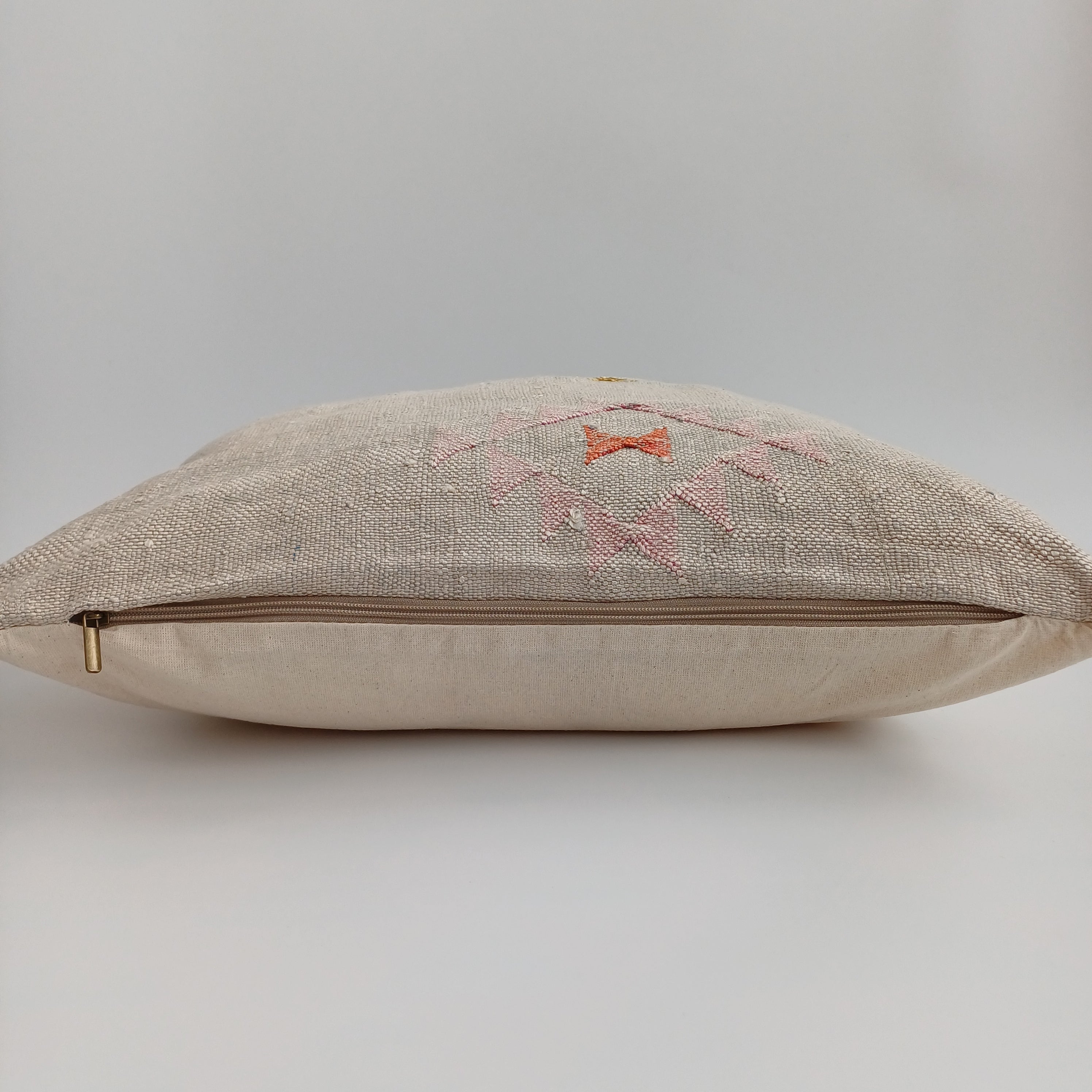 Moroccan Handmade Oatmeal Cactus Silk Cushion Cover 20''x20'' / 50x50 CM