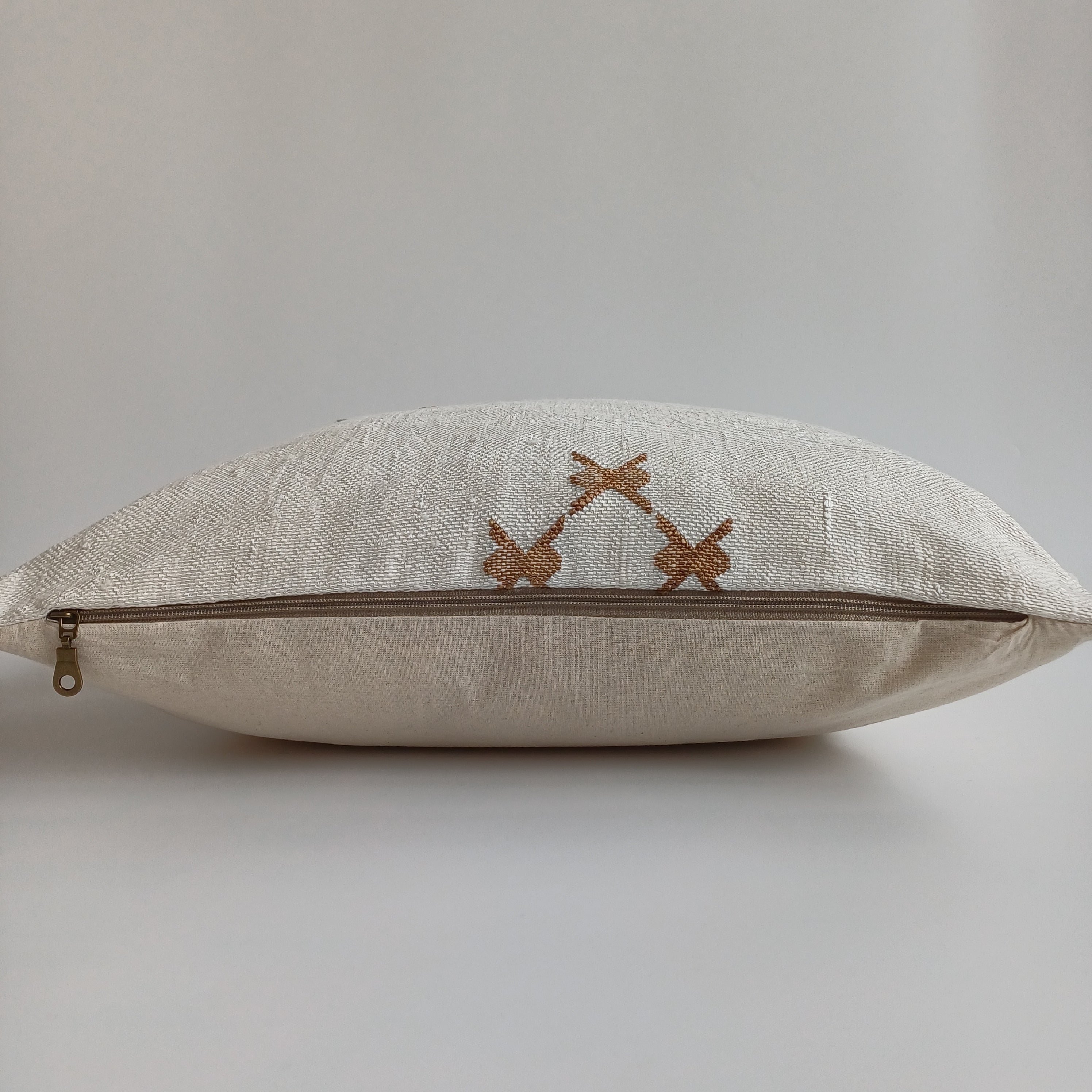 Moroccan Handmade Oatmeal Cactus Silk Cushion Cover 20''x20'' / 50x50 CM