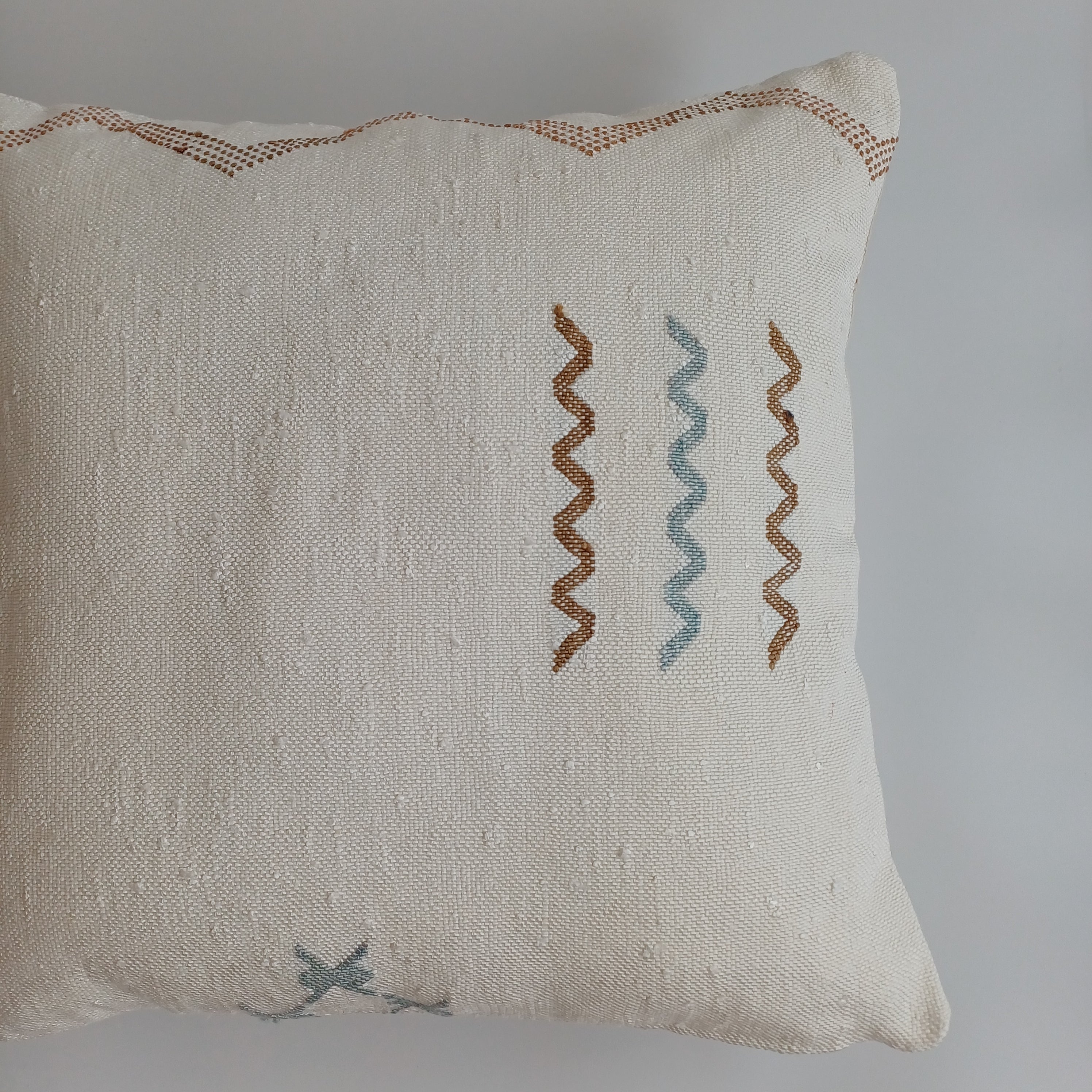 Moroccan Handmade Cream White Cactus Silk Cushion Cover 20''x20'' / 50x50 CM