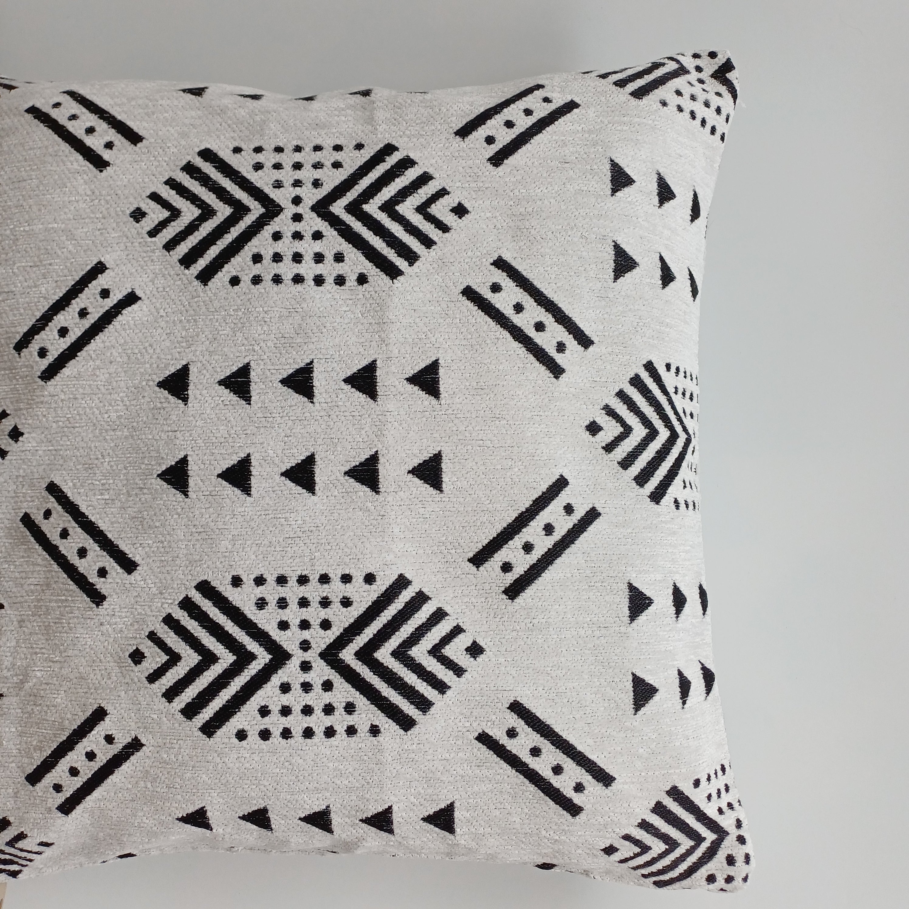 Moroccan Handmade White Velvet Cushion Cover 16''x16'' / 40x40 CM