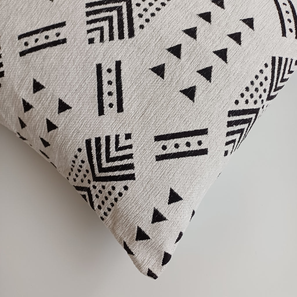 Moroccan Handmade White Velvet Cushion Cover 16''x16'' / 40x40 CM