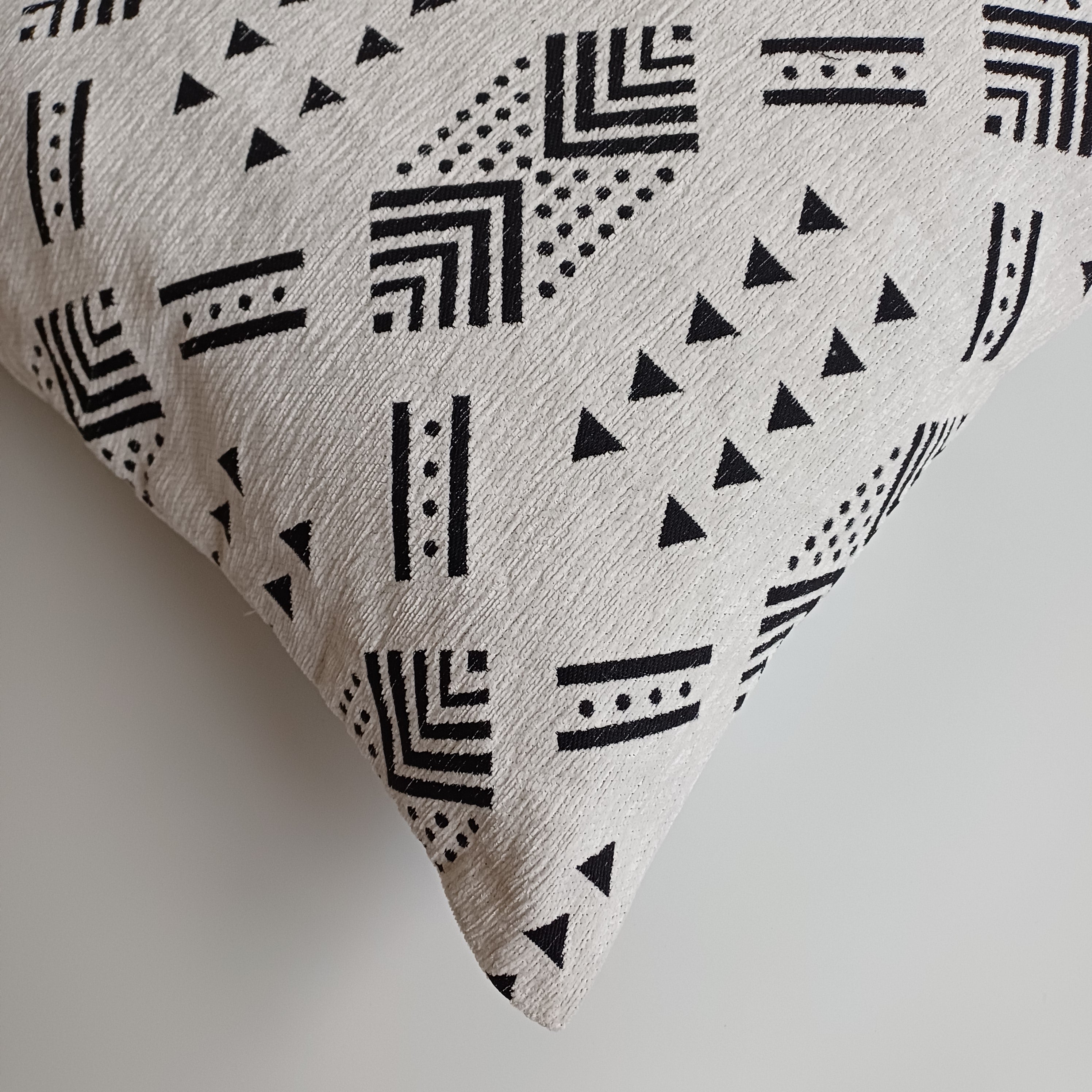 Moroccan Handmade White Velvet  Cushion Cover 20''x20'' / 50x50 CM