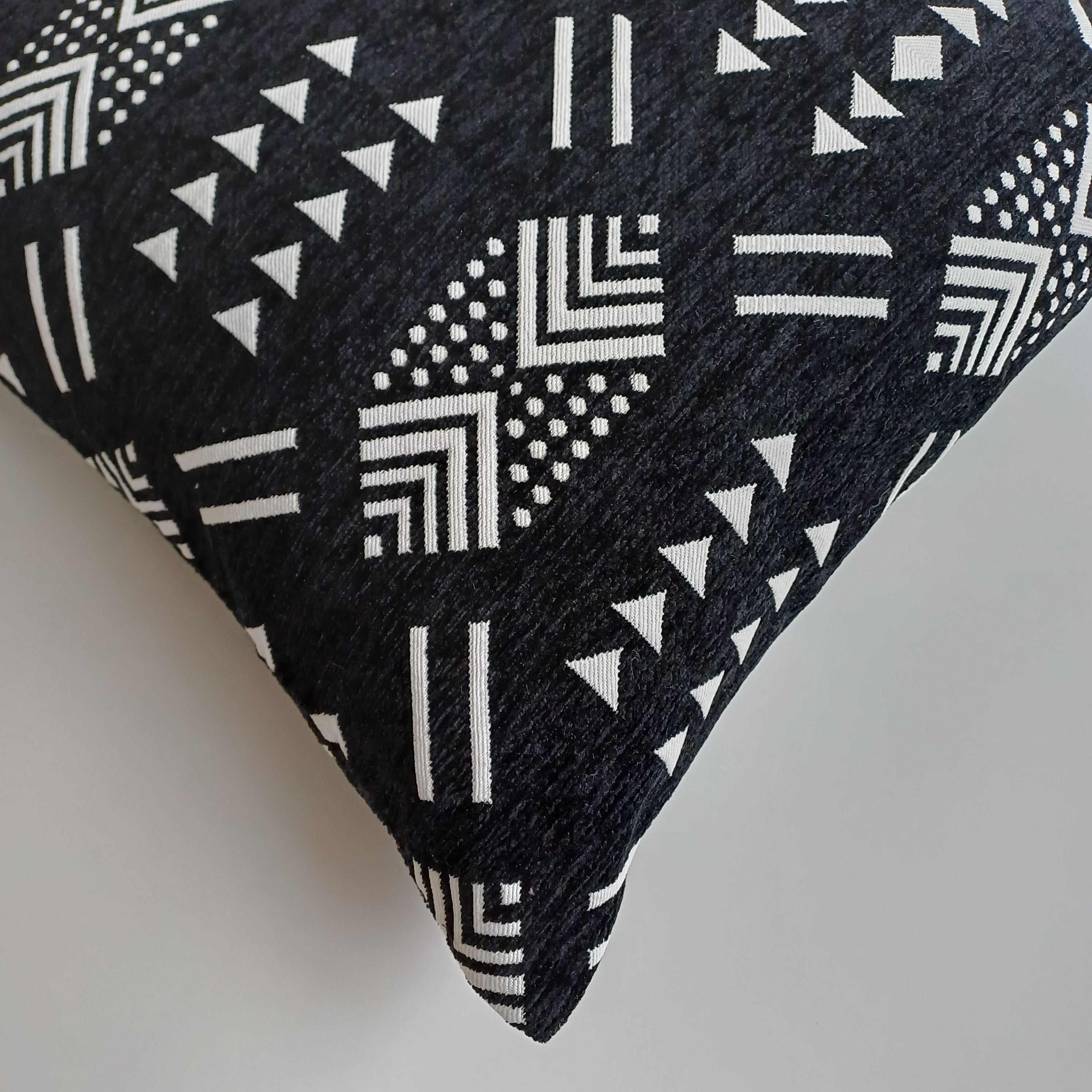 Moroccan Handmade Black Velvet Cushion Cover 20''x20'' / 50x50 CM