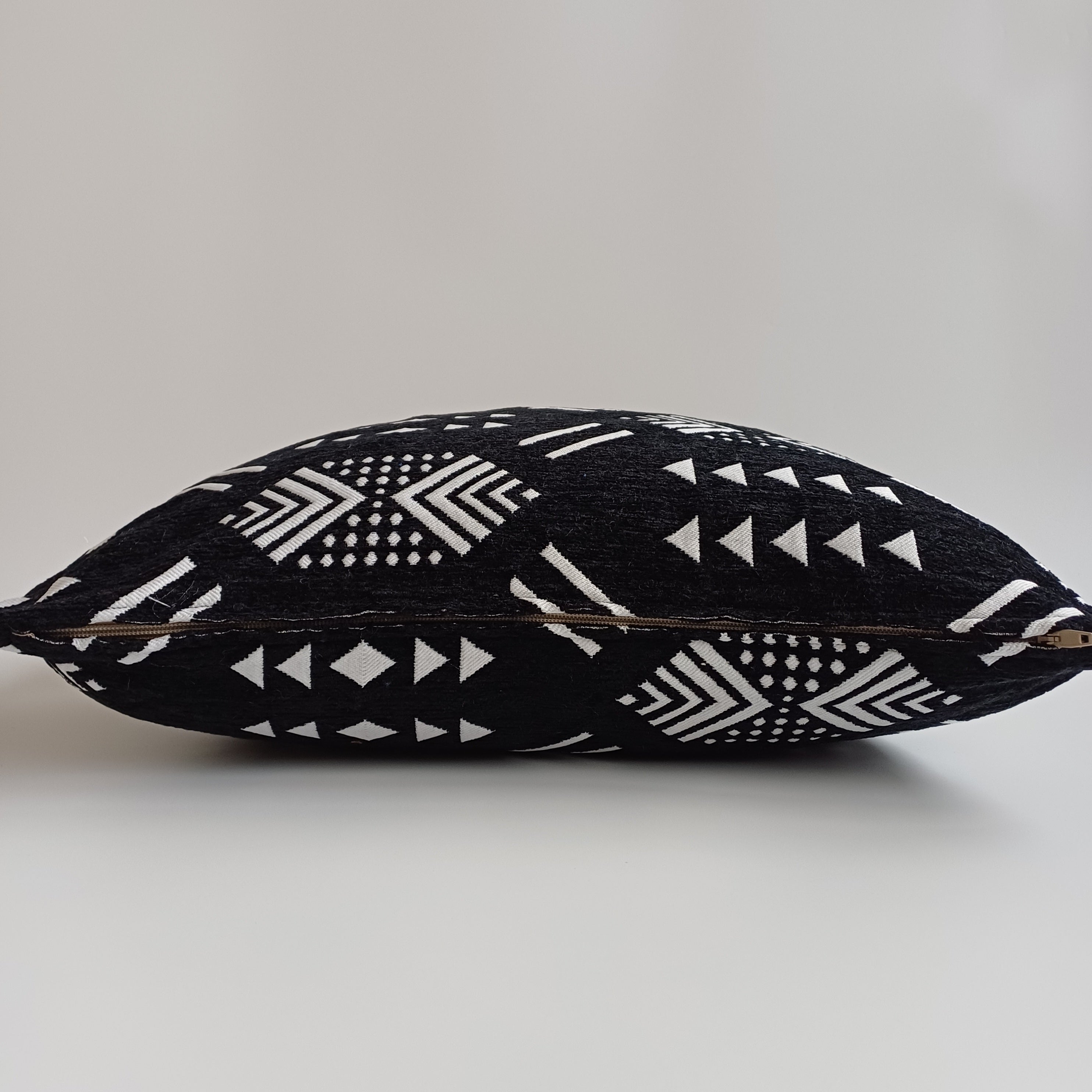 Moroccan Handmade Black Velvet Cushion Cover 20''x20'' / 50x50 CM