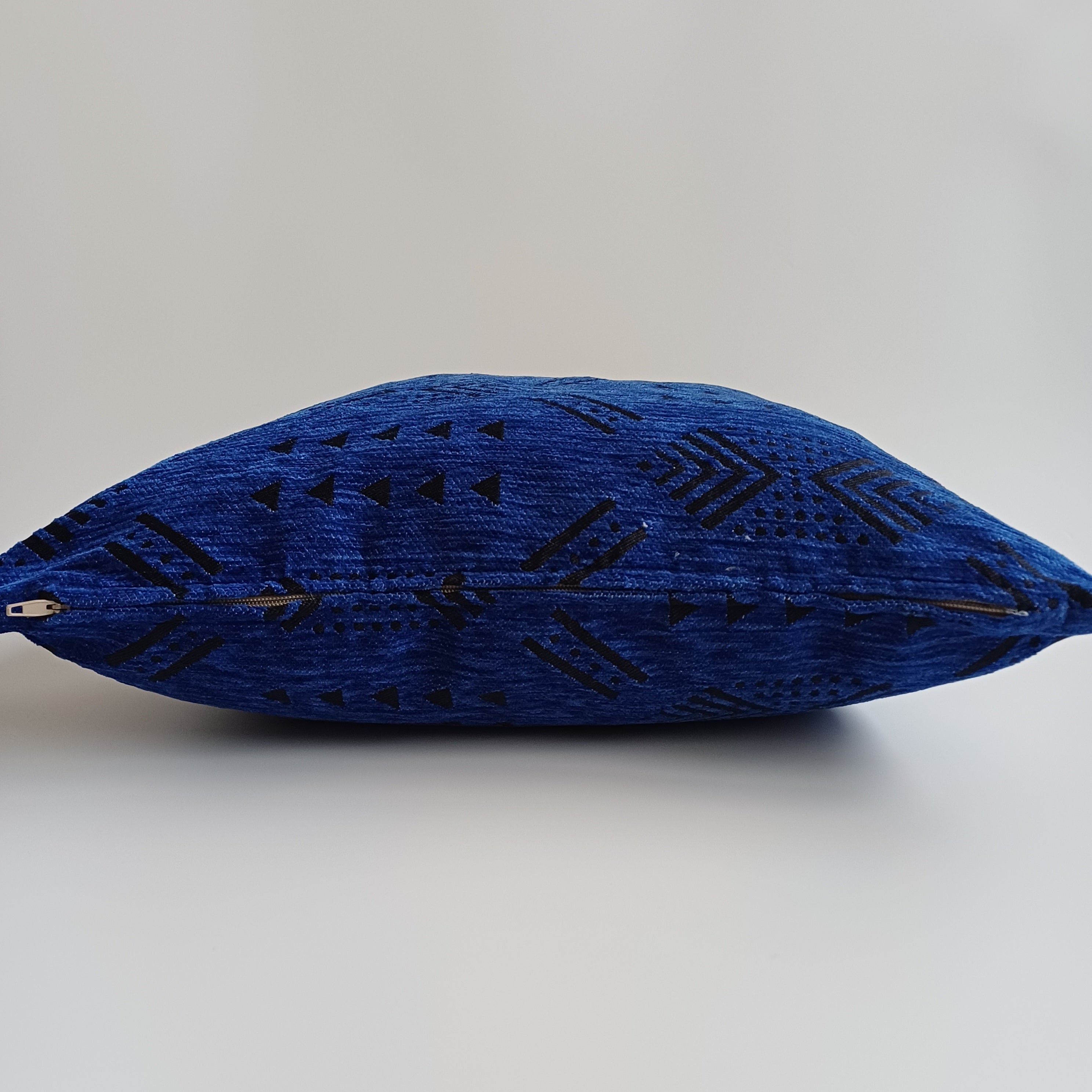 Moroccan Handmade Royal Blue Velvet Cushion Cover 20''x20'' / 50x50 CM