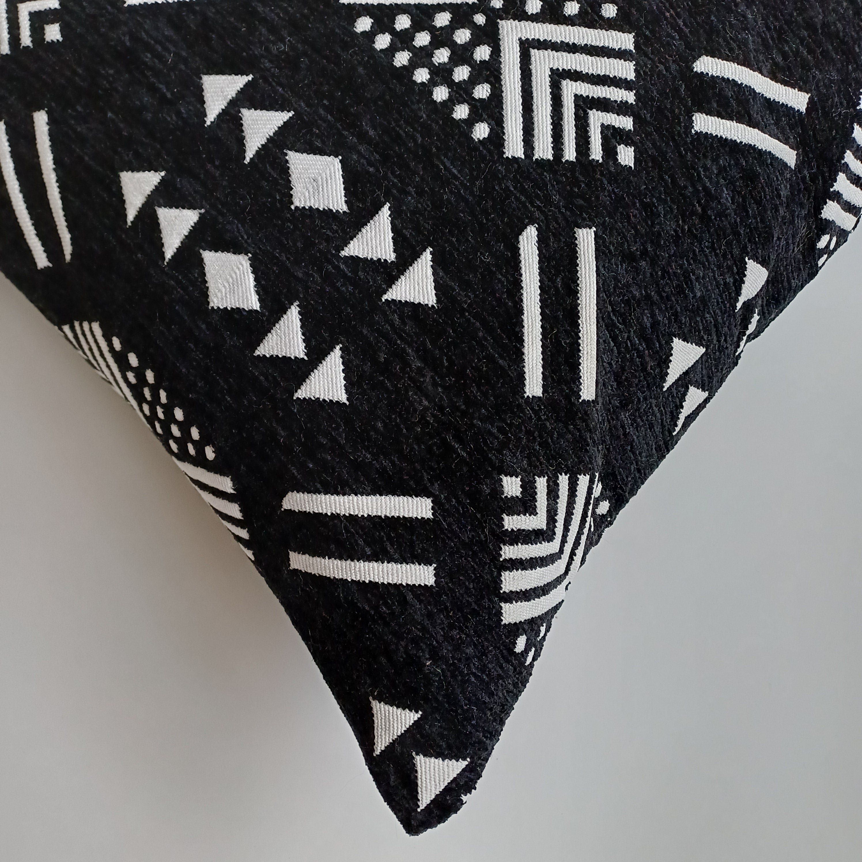 Moroccan Handmade Black Velvet Cushion Cover 20''x20'' / 50x50 CM