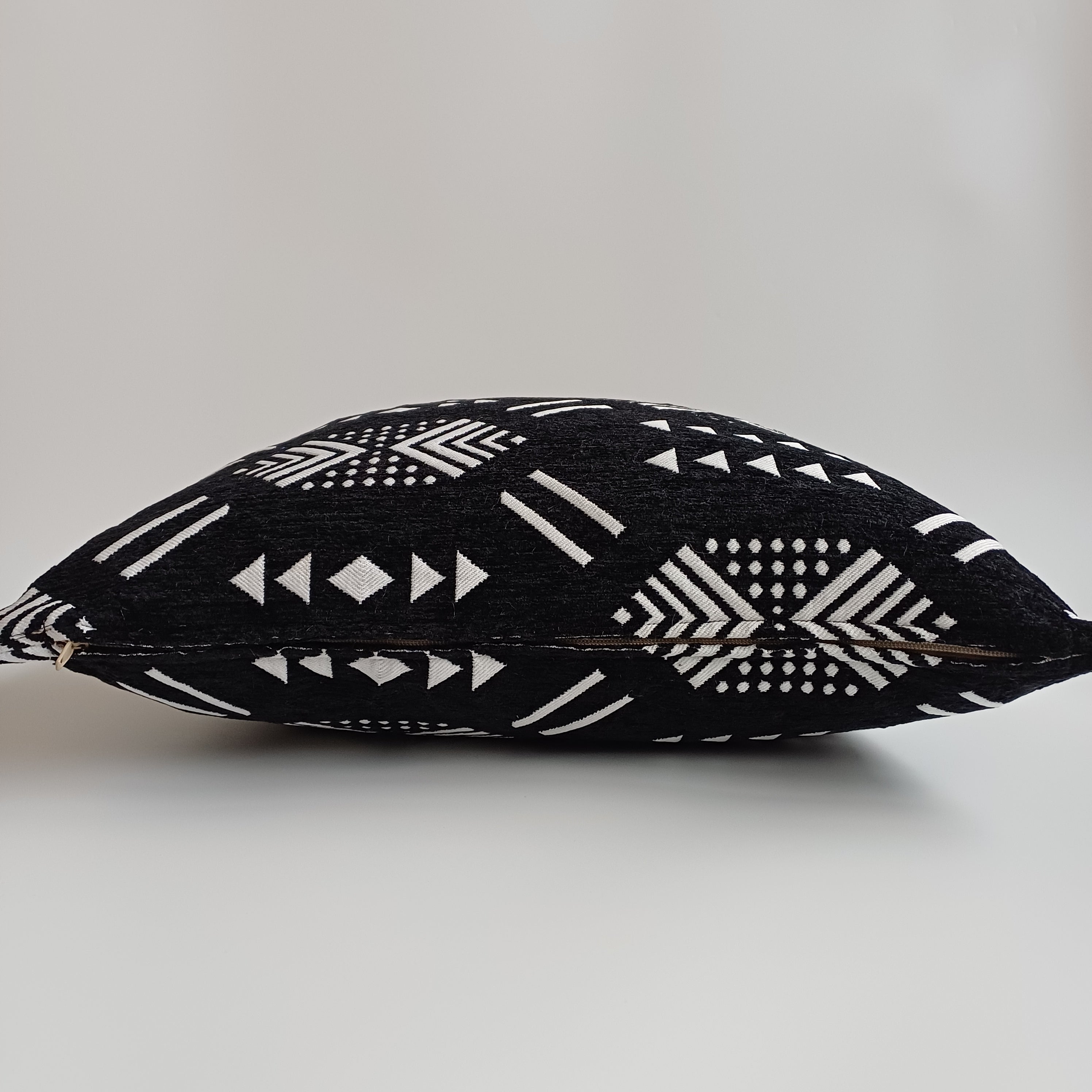 Moroccan Handmade Black Velvet Cushion Cover 20''x20'' / 50x50 CM