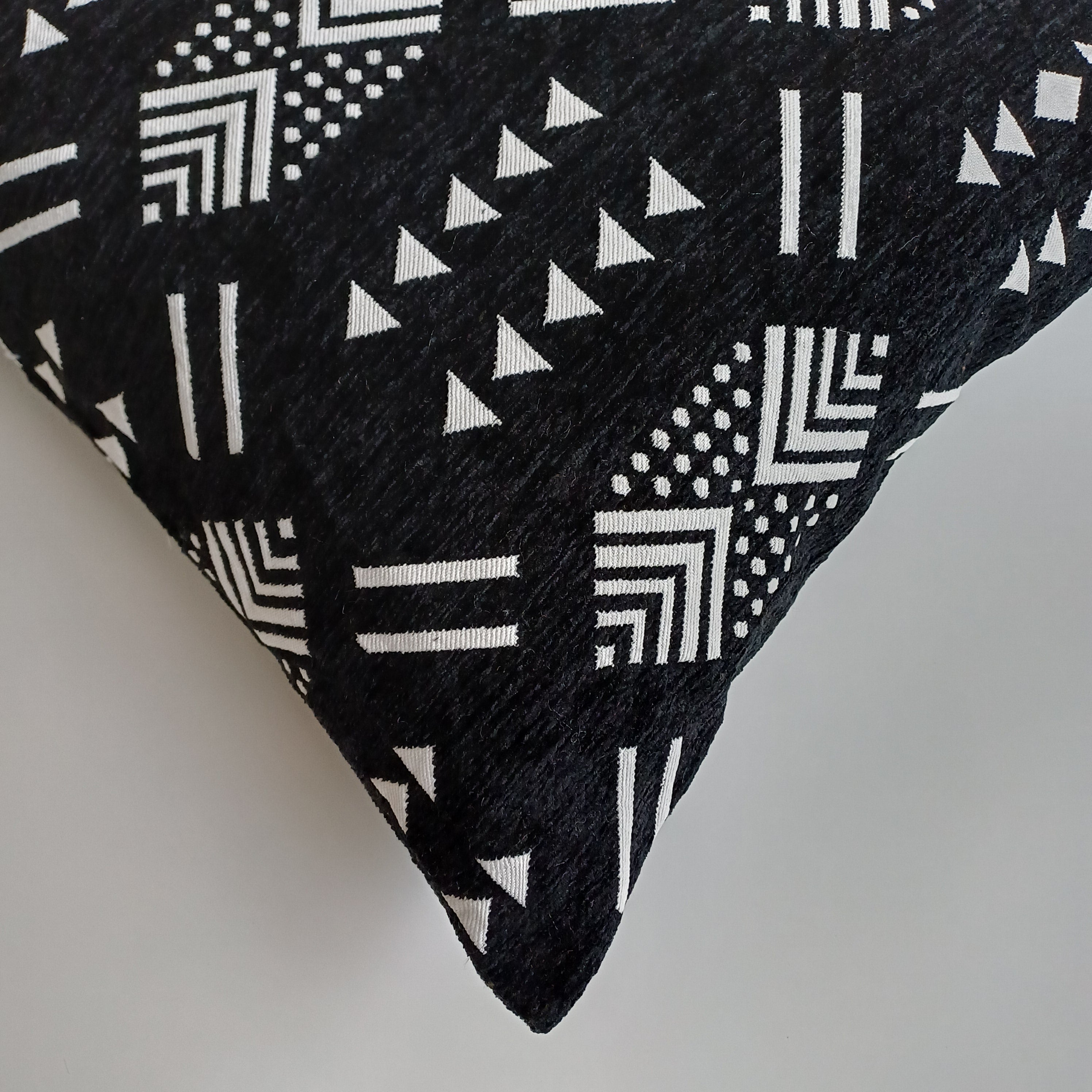 Moroccan Handmade Black Velvet Cushion Cover 20''x20'' / 50x50 CM