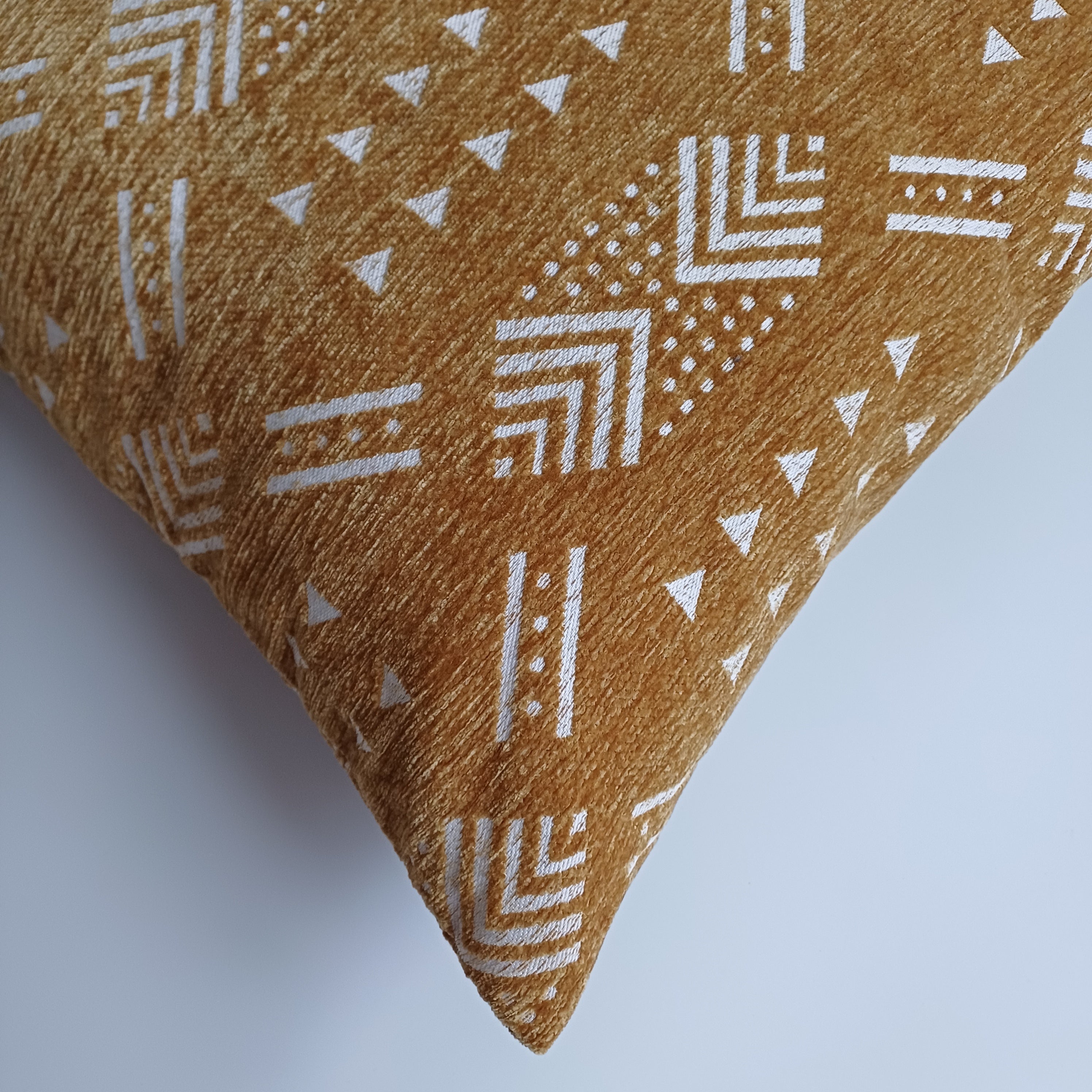 Moroccan Handmade Golden Brown Velvet Cushion Cover 20''x20'' / 50x50 CM