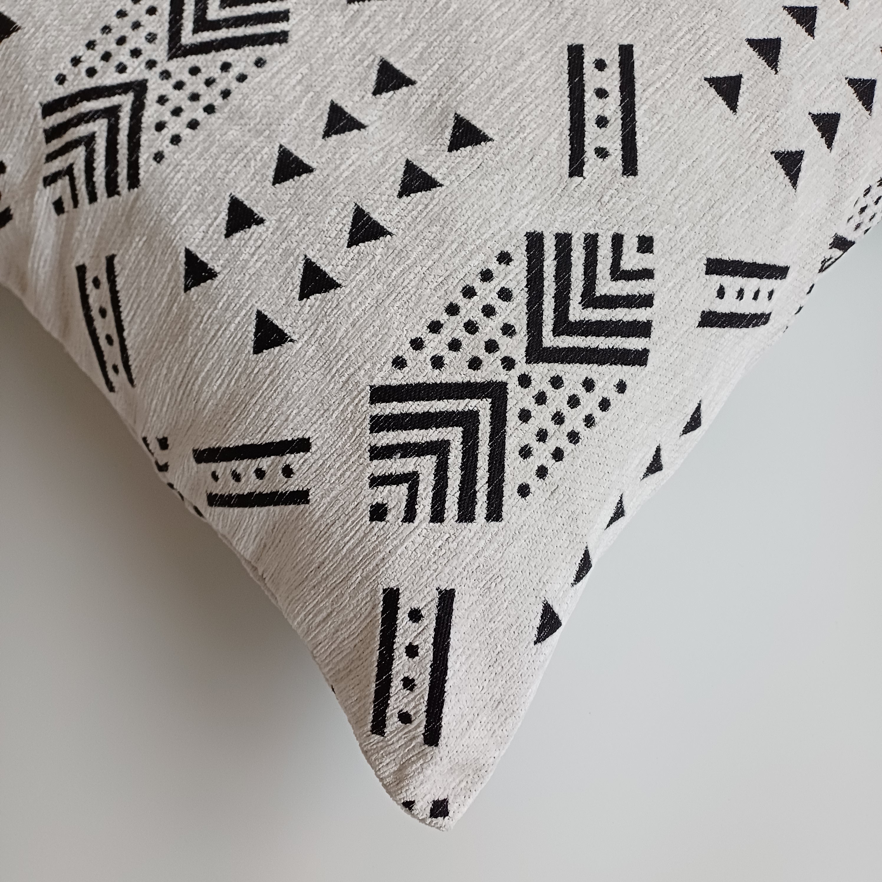 Moroccan Handmade White Velvet  Cushion Cover 20''x20'' / 50x50 CM