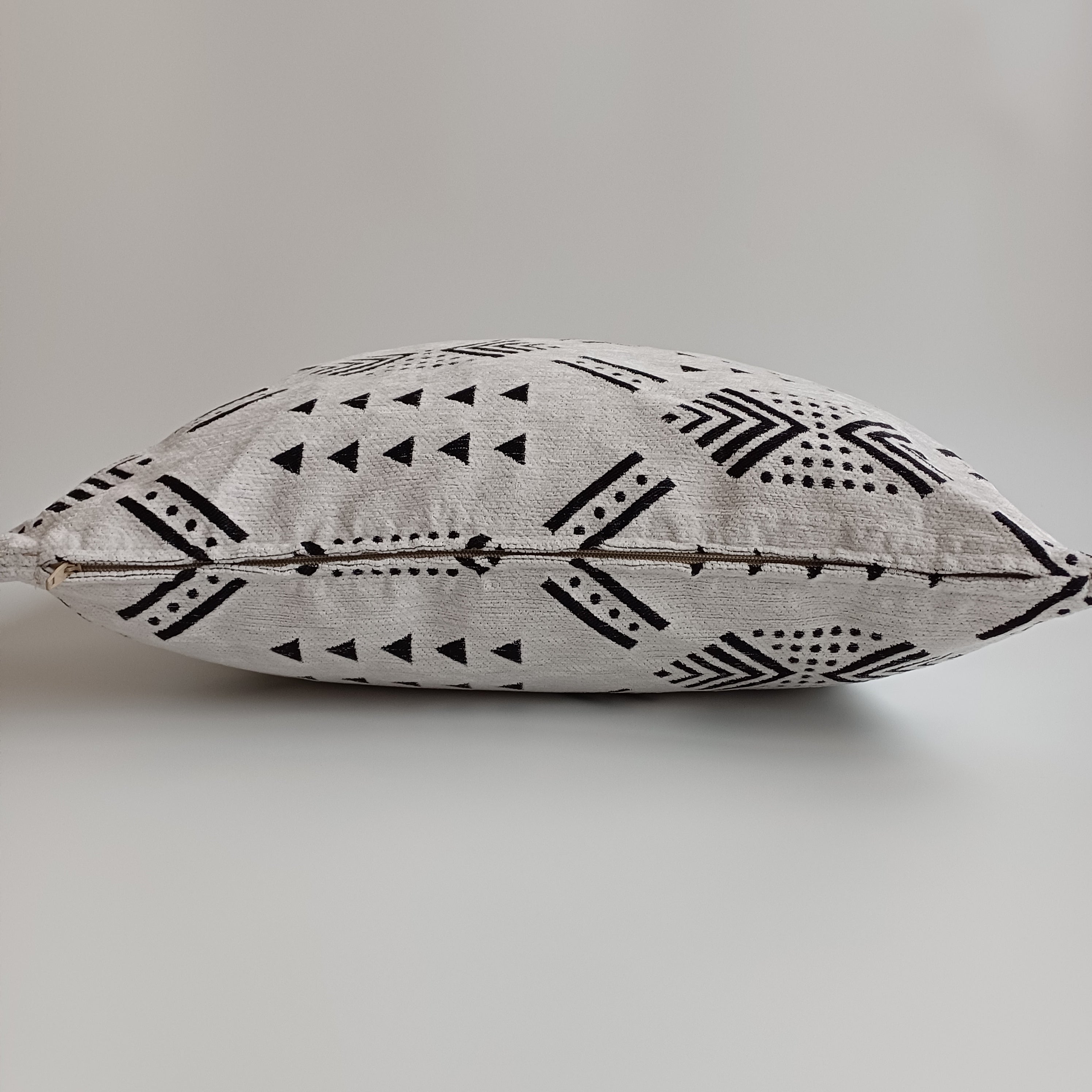 Moroccan Handmade White Velvet  Cushion Cover 20''x20'' / 50x50 CM