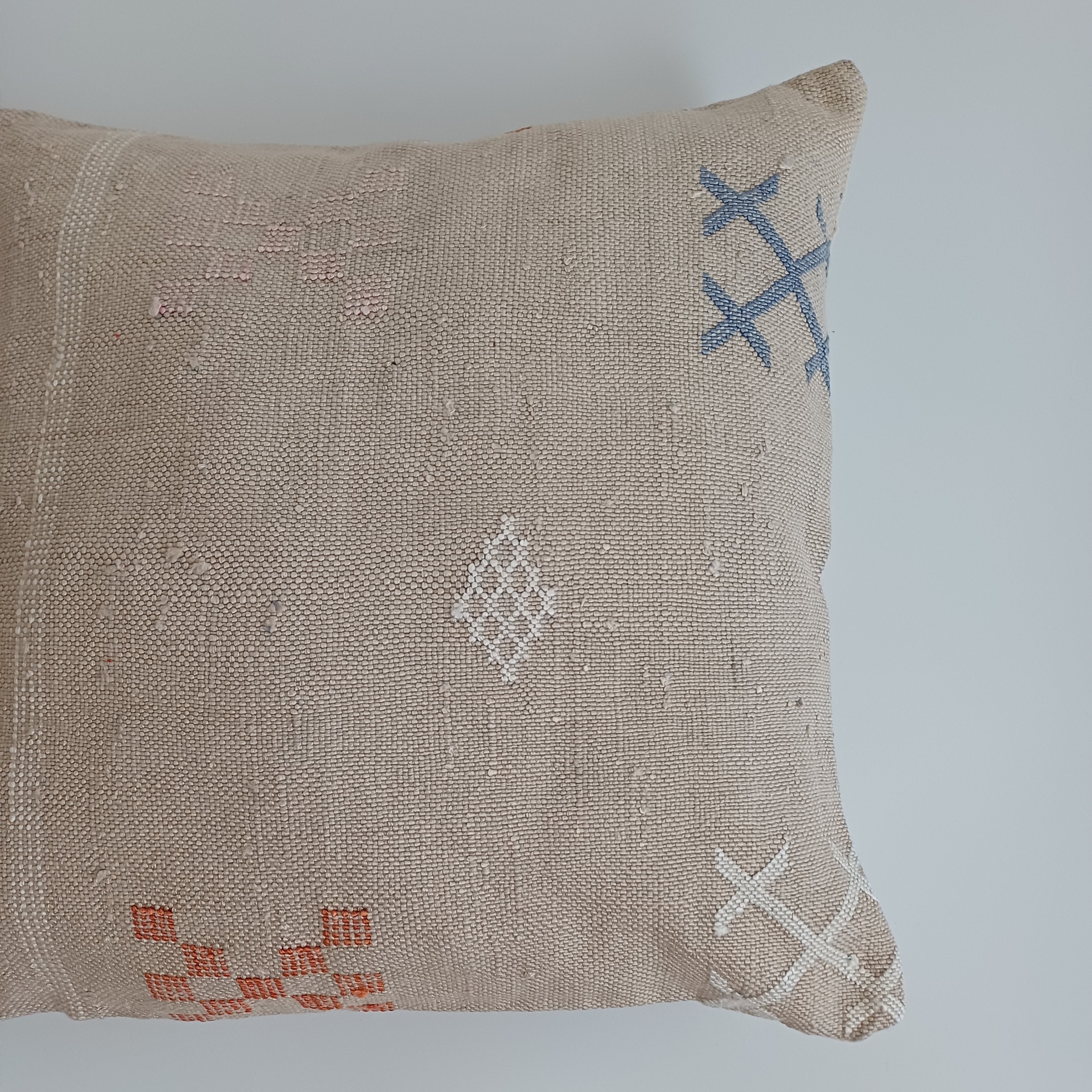 Moroccan Handmade Oatmeal Cactus Silk Cushion Cover 16''x16'' / 40x40 CM